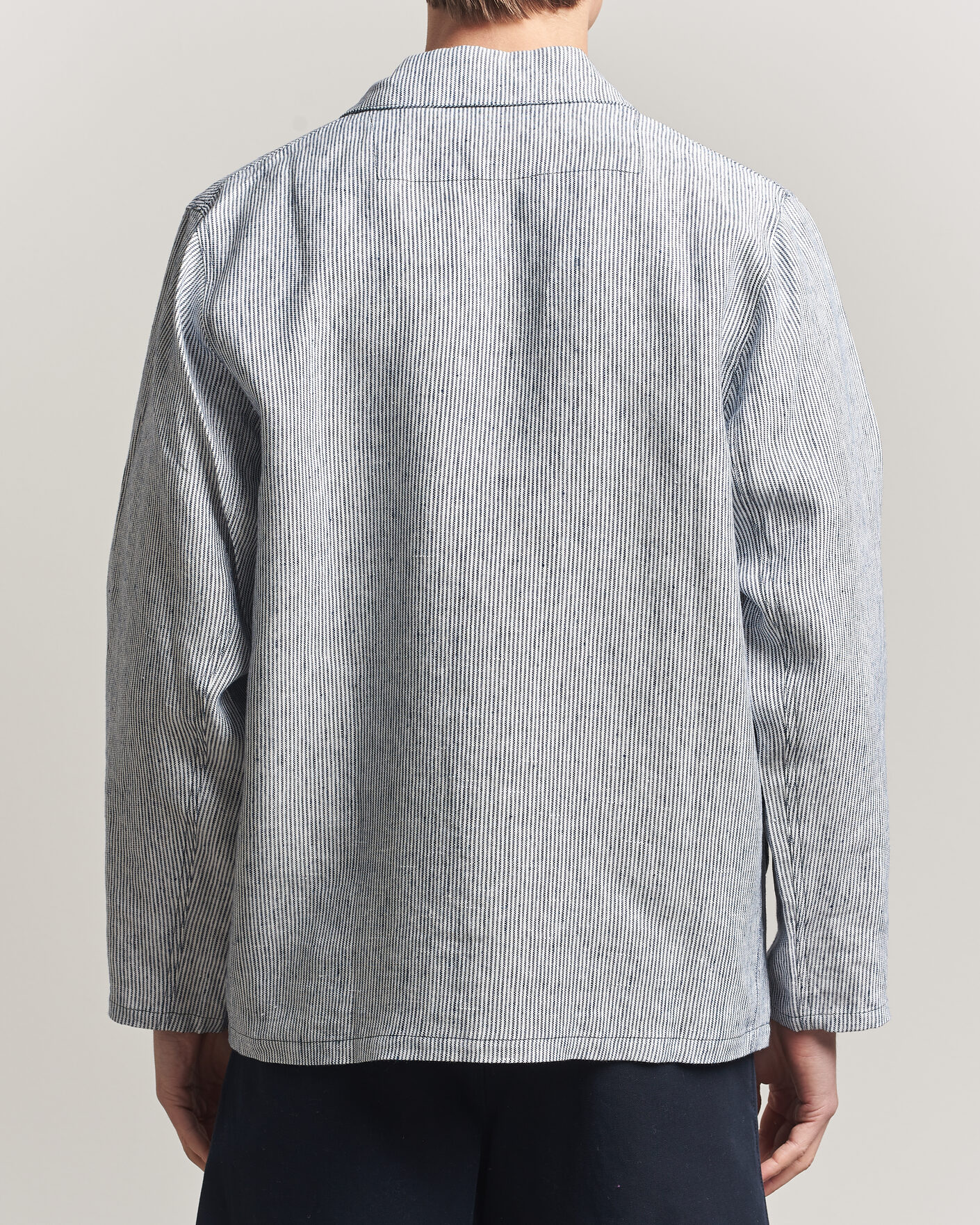 Mies | Kauluspaidat | Peregrine | Windsor Linen Shacket Navy Stripe