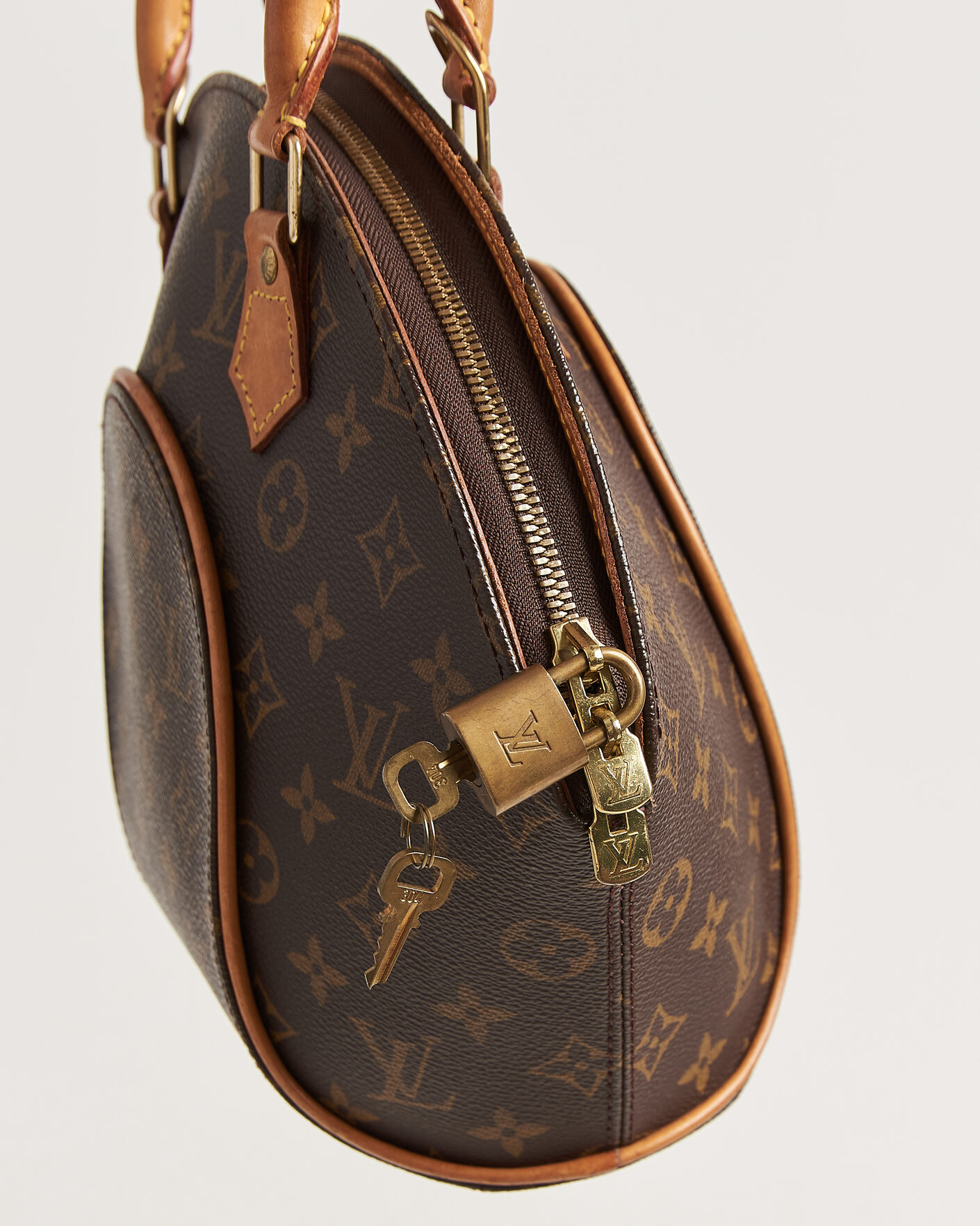 Mies | Pre-Owned & Vintage Bags | Louis Vuitton Pre-Owned | Ellipse PM Bag Monogram
