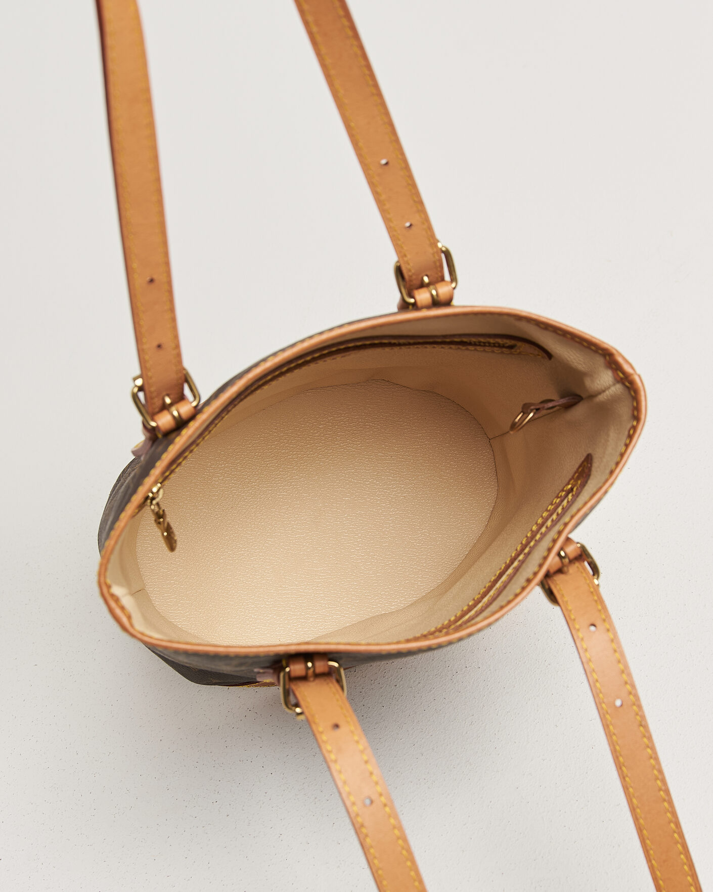 Mies | Pre-Owned & Vintage Bags | Louis Vuitton Pre-Owned | Bucket PM Bag Monogram