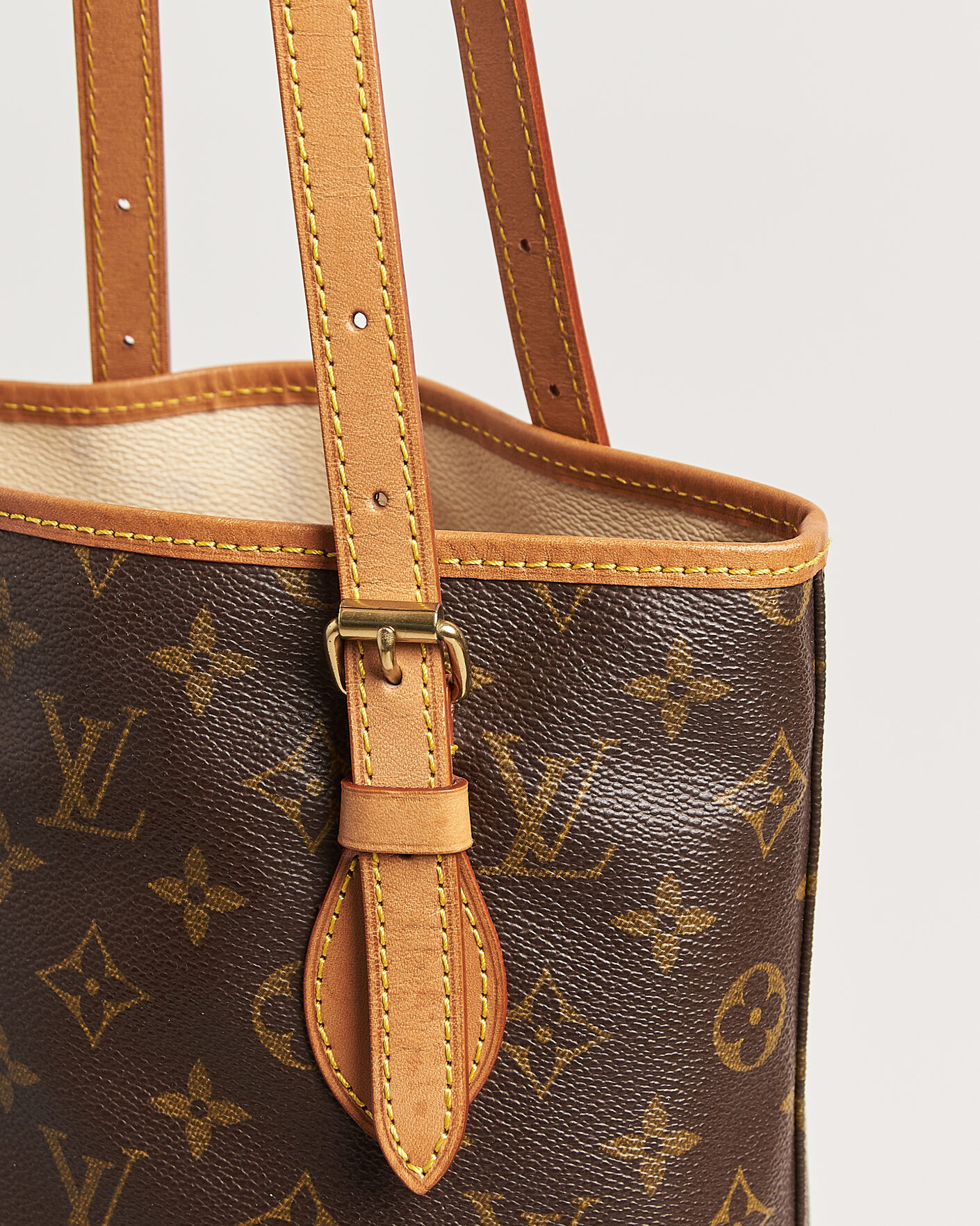 Mies | Pre-Owned & Vintage Bags | Louis Vuitton Pre-Owned | Bucket PM Bag Monogram