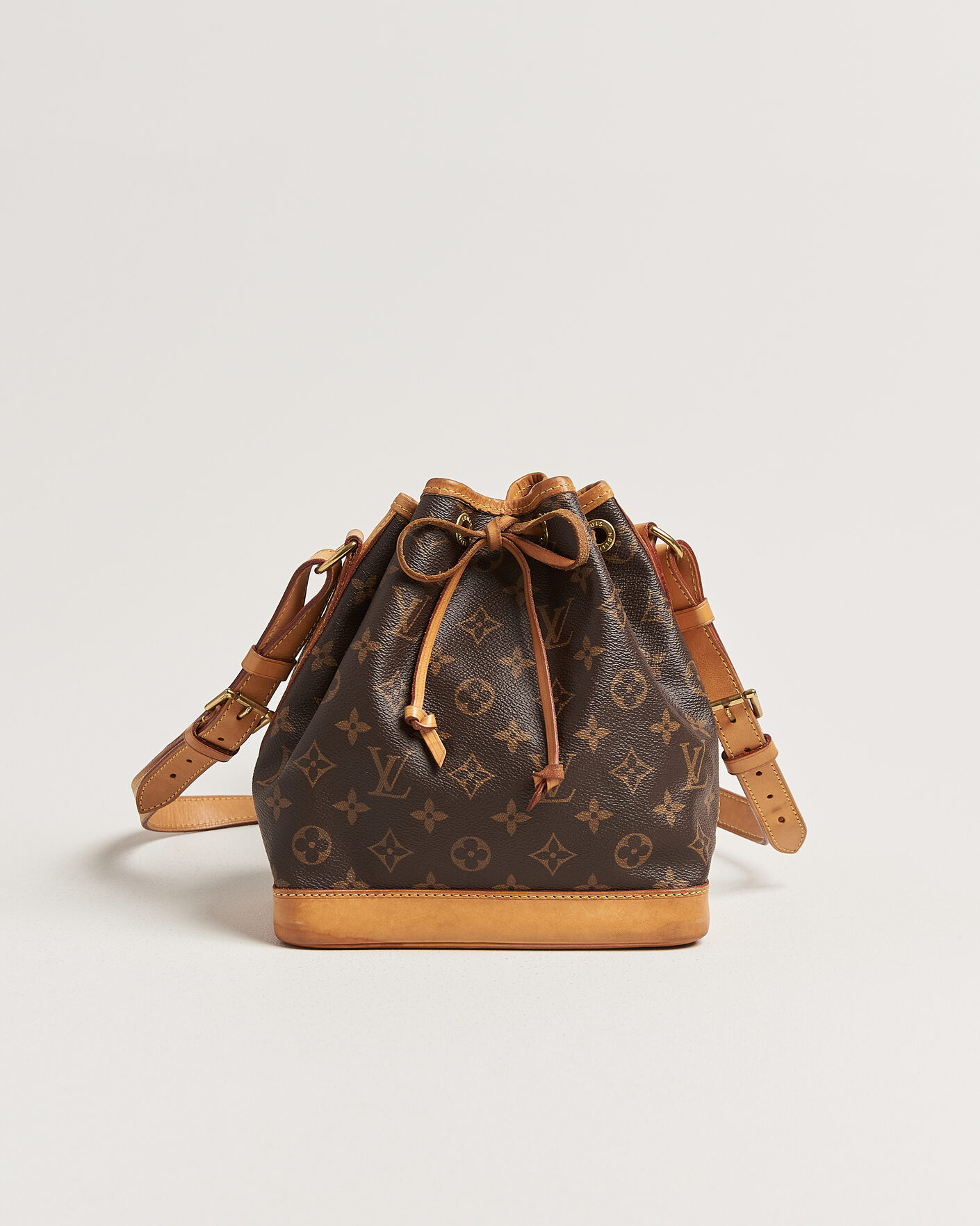 Mies | Pre-Owned & Vintage Bags | Louis Vuitton Pre-Owned | Noé BB Monogram