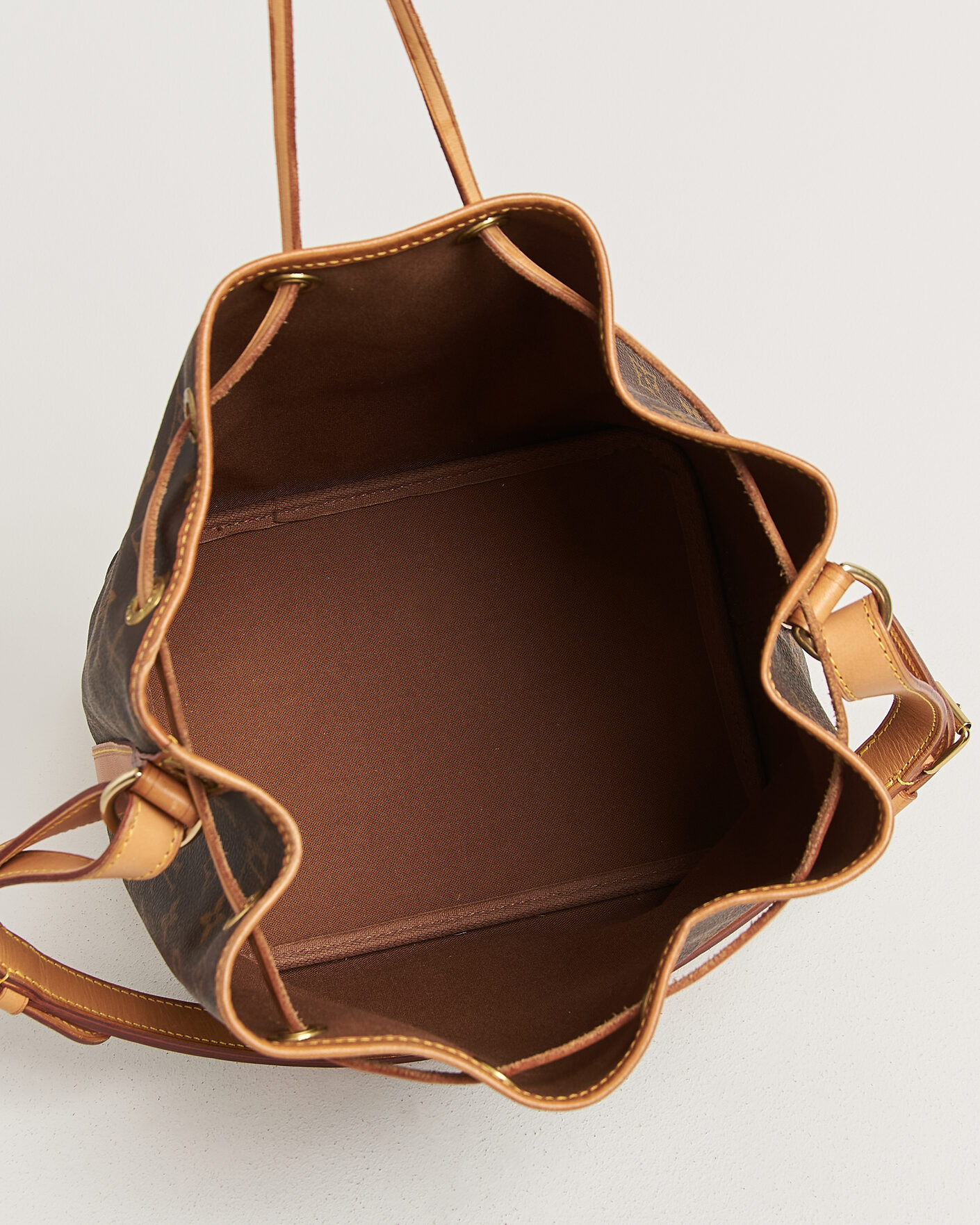 Mies | Pre-Owned & Vintage Bags | Louis Vuitton Pre-Owned | Petit Noé Monogram