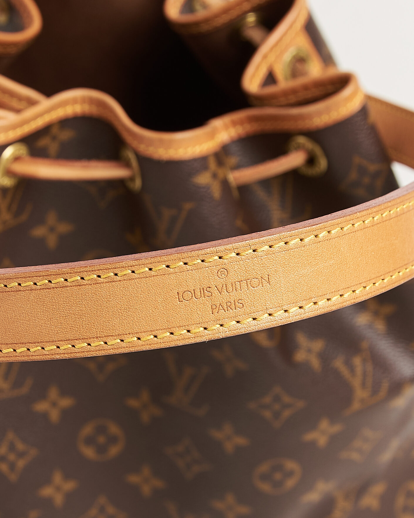 Mies | Pre-Owned & Vintage Bags | Louis Vuitton Pre-Owned | Petit Noé Monogram
