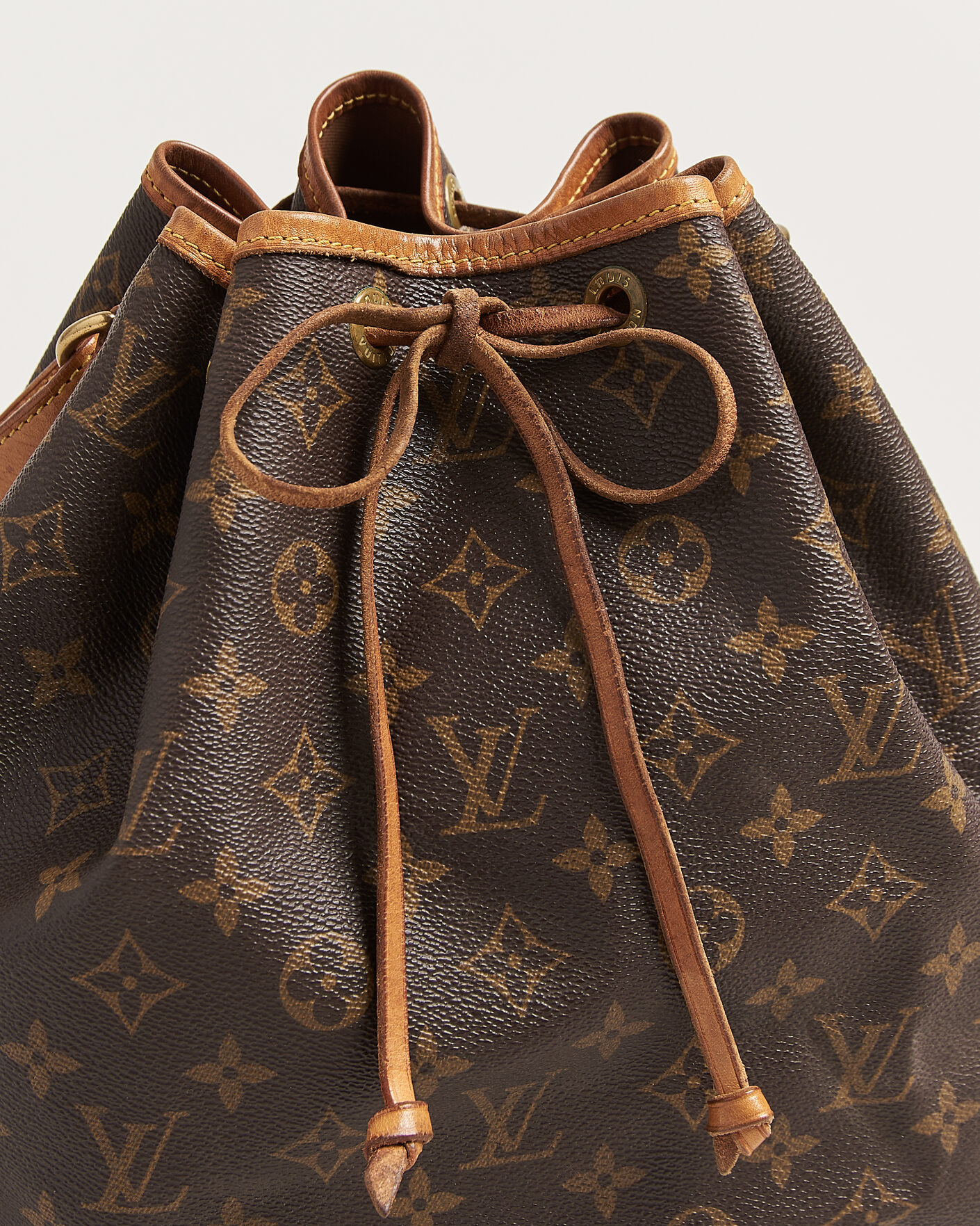 Mies | Pre-Owned & Vintage Bags | Louis Vuitton Pre-Owned | Petit Noé Monogram