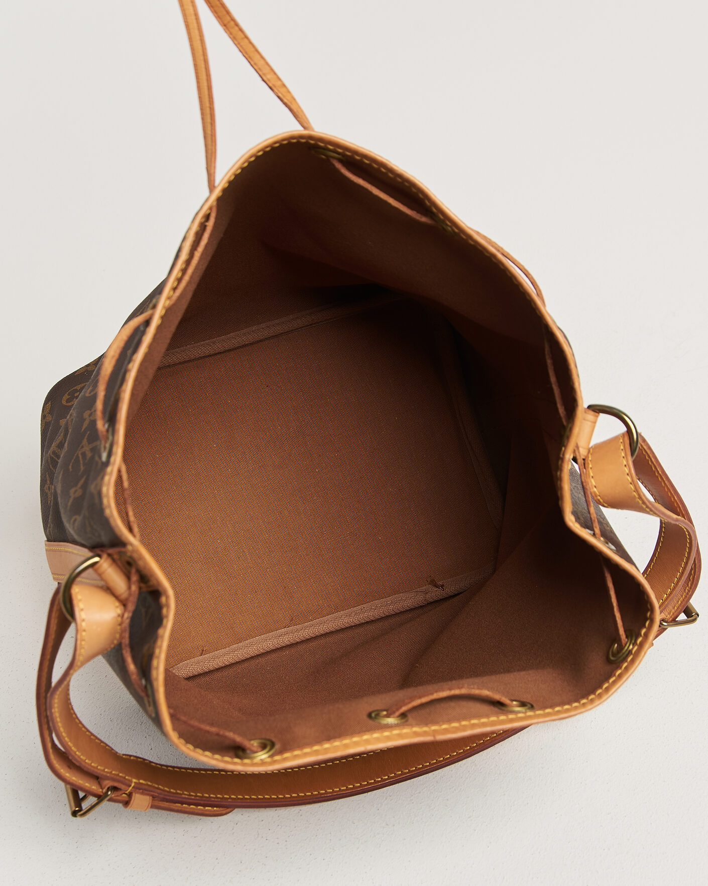 Mies | Pre-Owned & Vintage Bags | Louis Vuitton Pre-Owned | Petit Noé Monogram