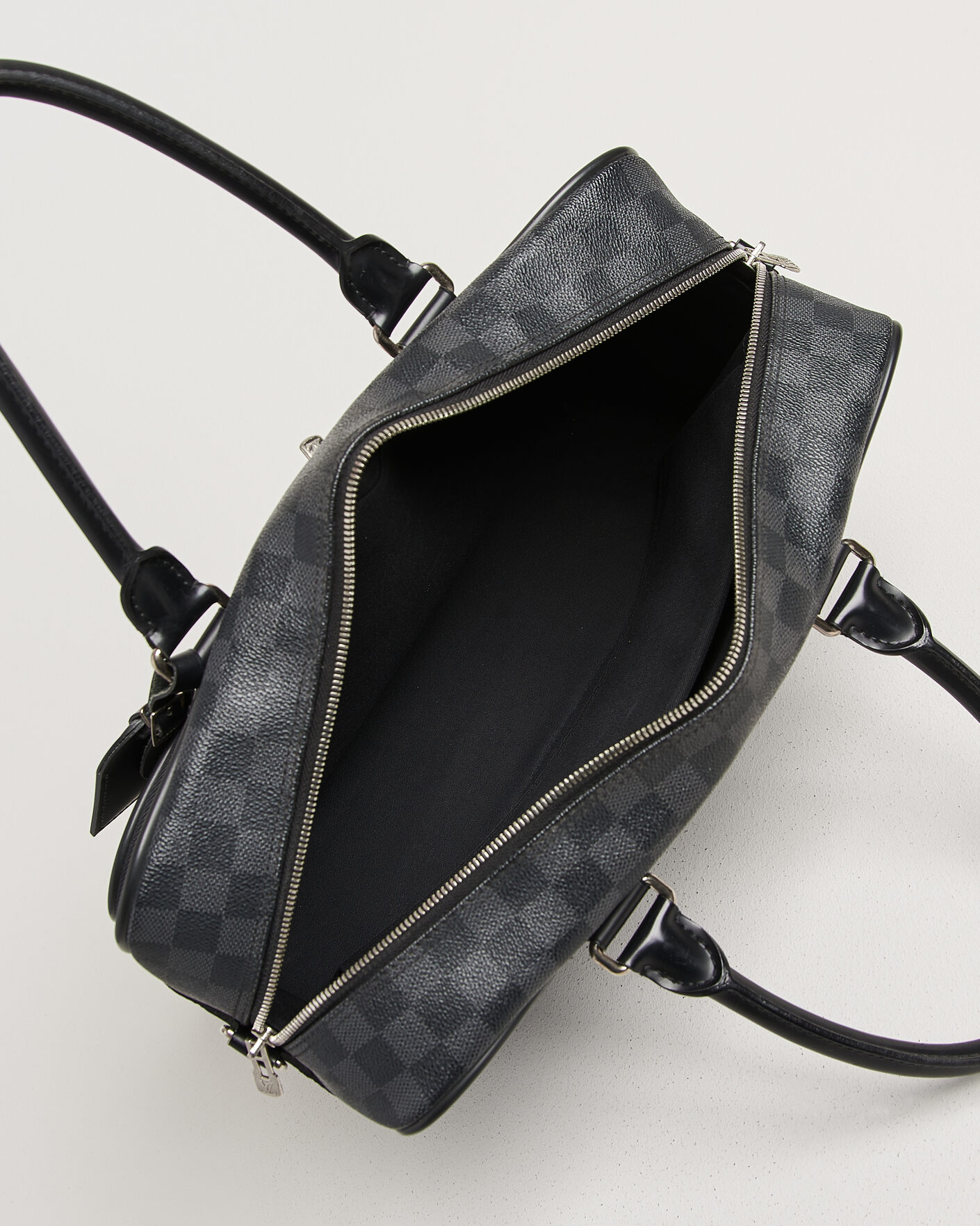Mies | Pre-Owned & Vintage Bags | Louis Vuitton Pre-Owned | Agal Bag Damier Graphite
