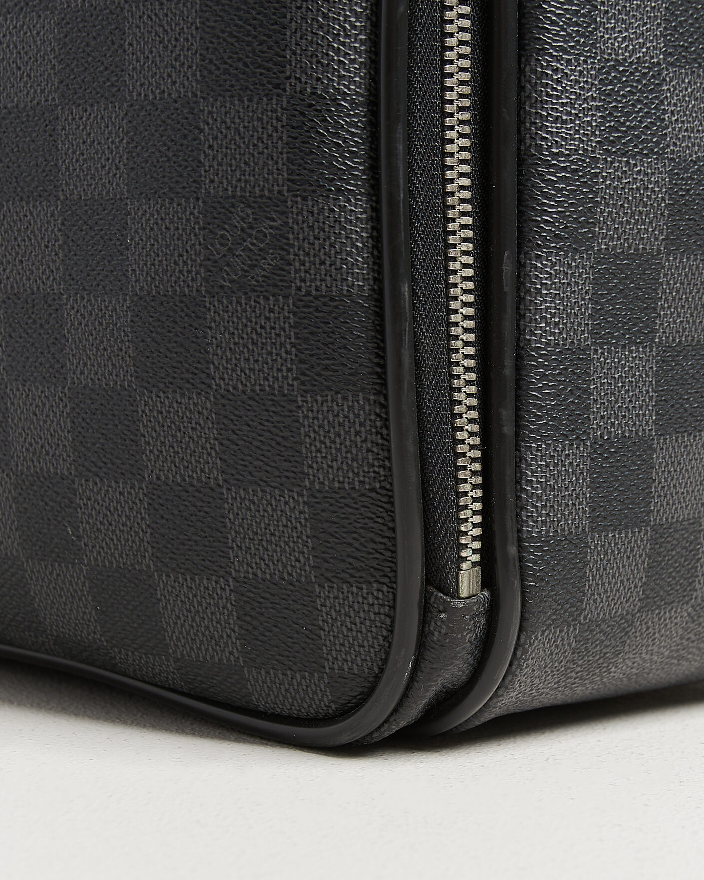 Mies | Pre-Owned & Vintage Bags | Louis Vuitton Pre-Owned | Agal Bag Damier Graphite