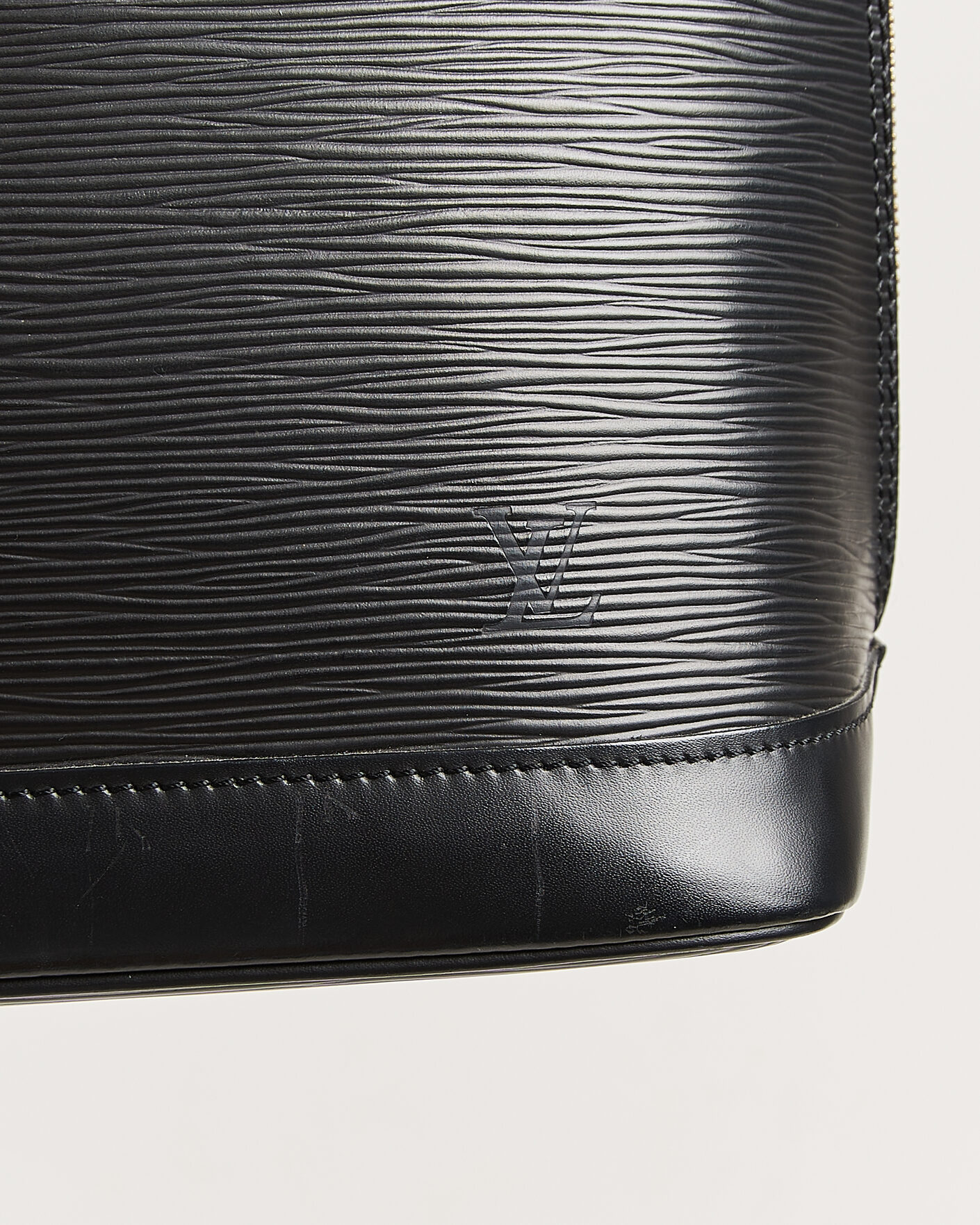 Mies | Pre-Owned & Vintage Bags | Louis Vuitton Pre-Owned | Alma PM Bag Epi Leather Black
