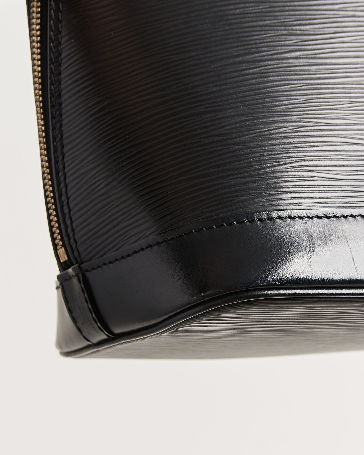 Mies | Pre-Owned & Vintage Bags | Louis Vuitton Pre-Owned | Alma PM Bag Epi Leather Black