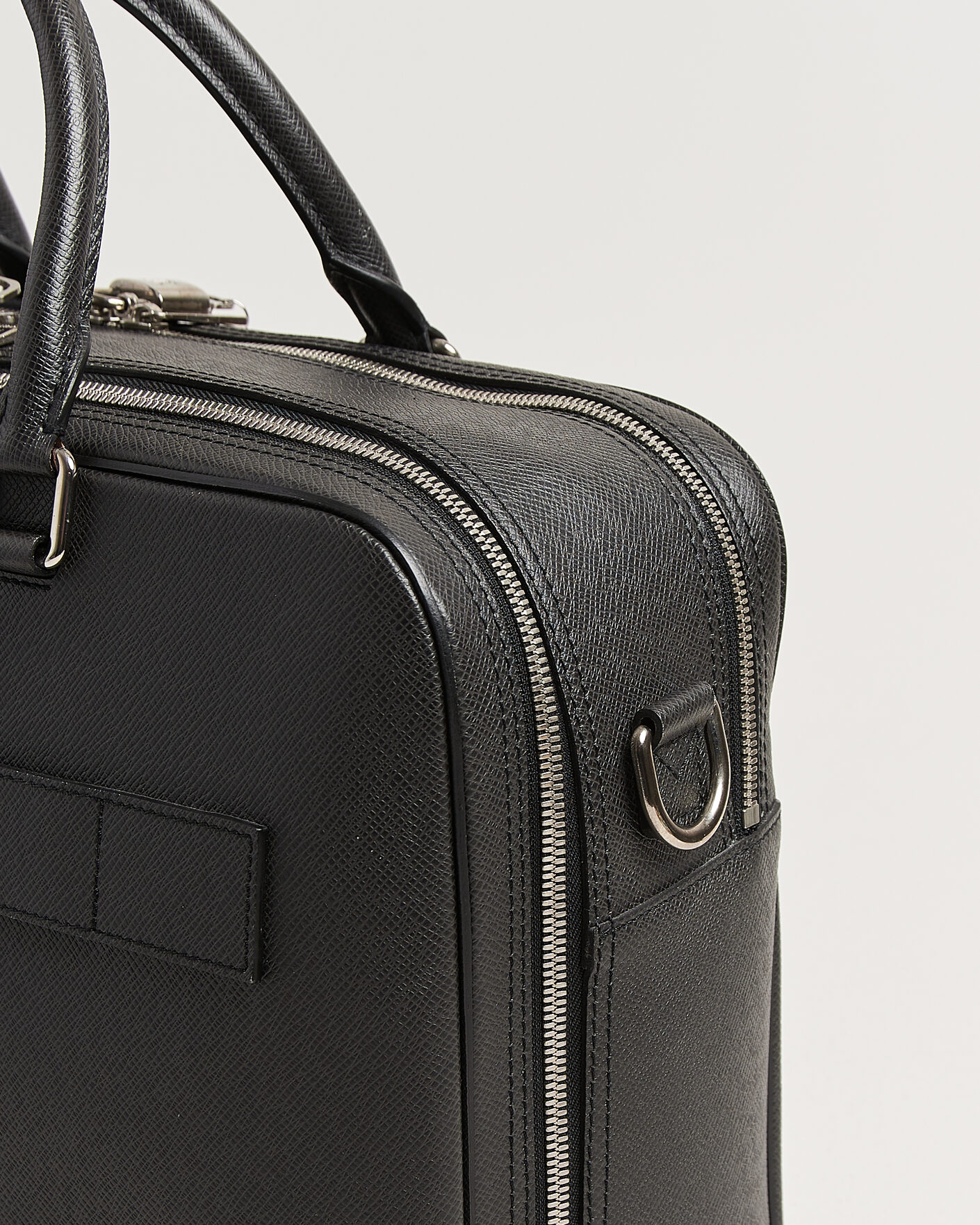 Mies | Pre-Owned & Vintage Bags | Louis Vuitton Pre-Owned | Overnight Bag Taiga Leather Black