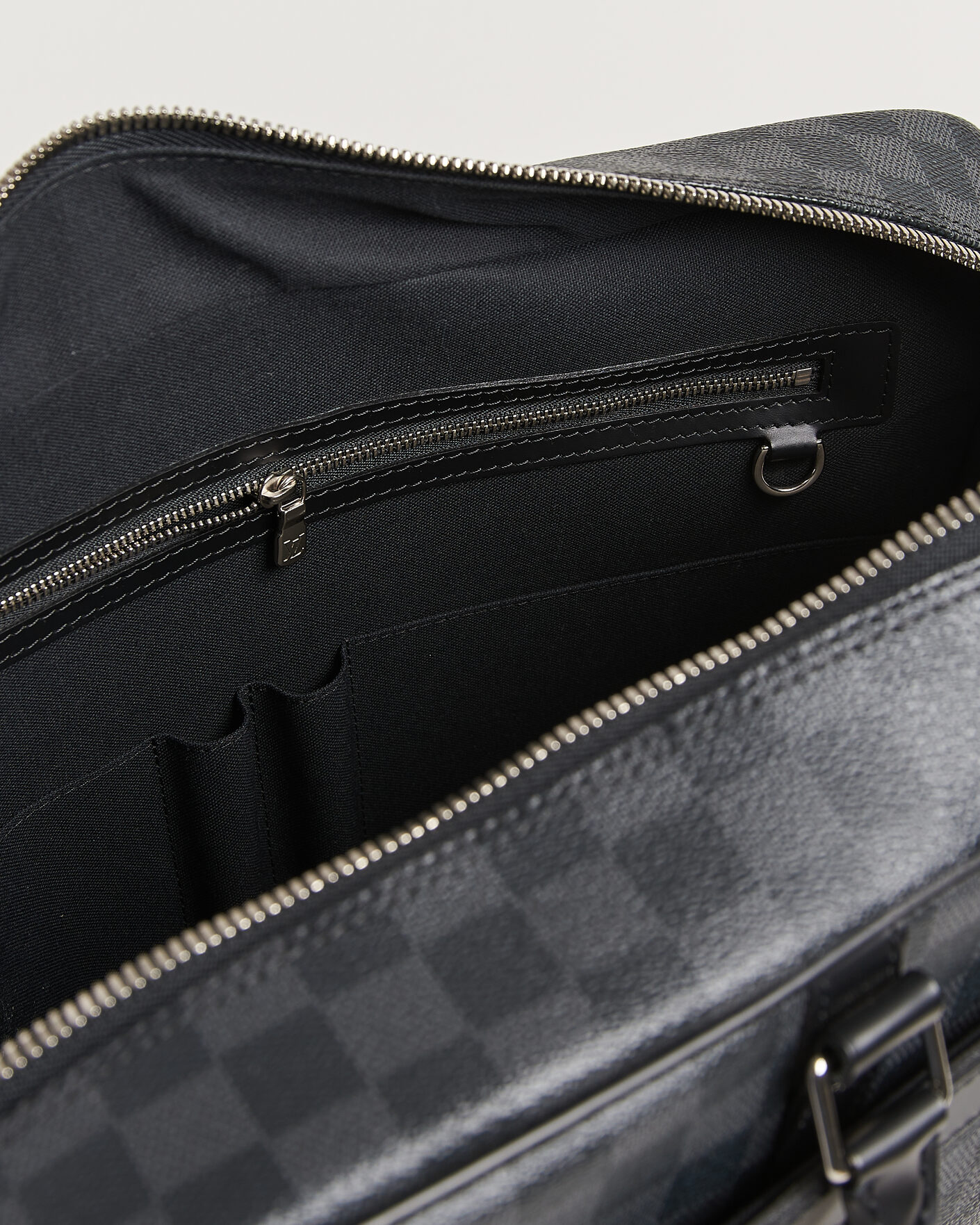 Mies | Pre-Owned & Vintage Bags | Louis Vuitton Pre-Owned | Porte Documents Voyage Damier Graphite