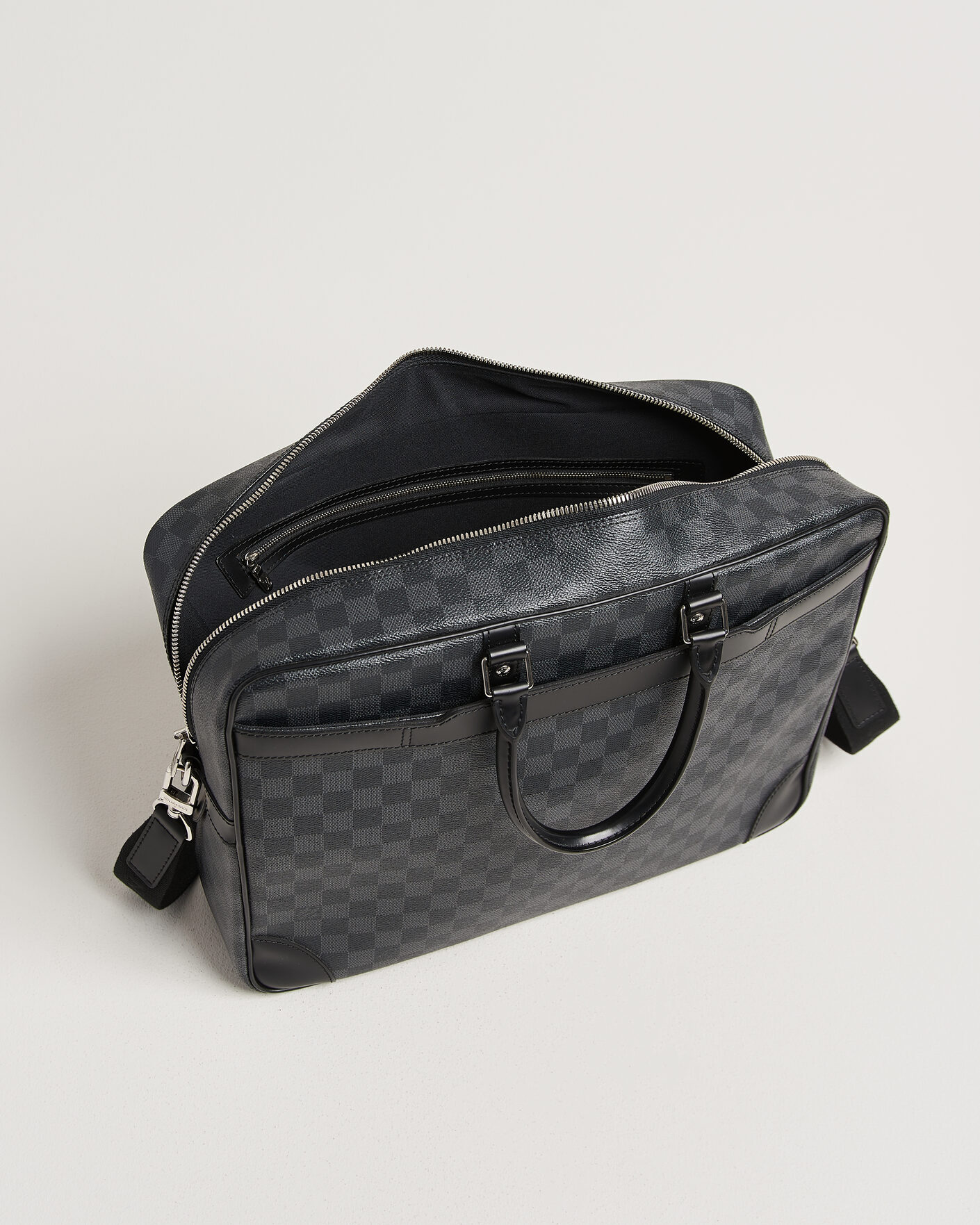 Mies | Pre-Owned & Vintage Bags | Louis Vuitton Pre-Owned | Porte Documents Voyage Damier Graphite