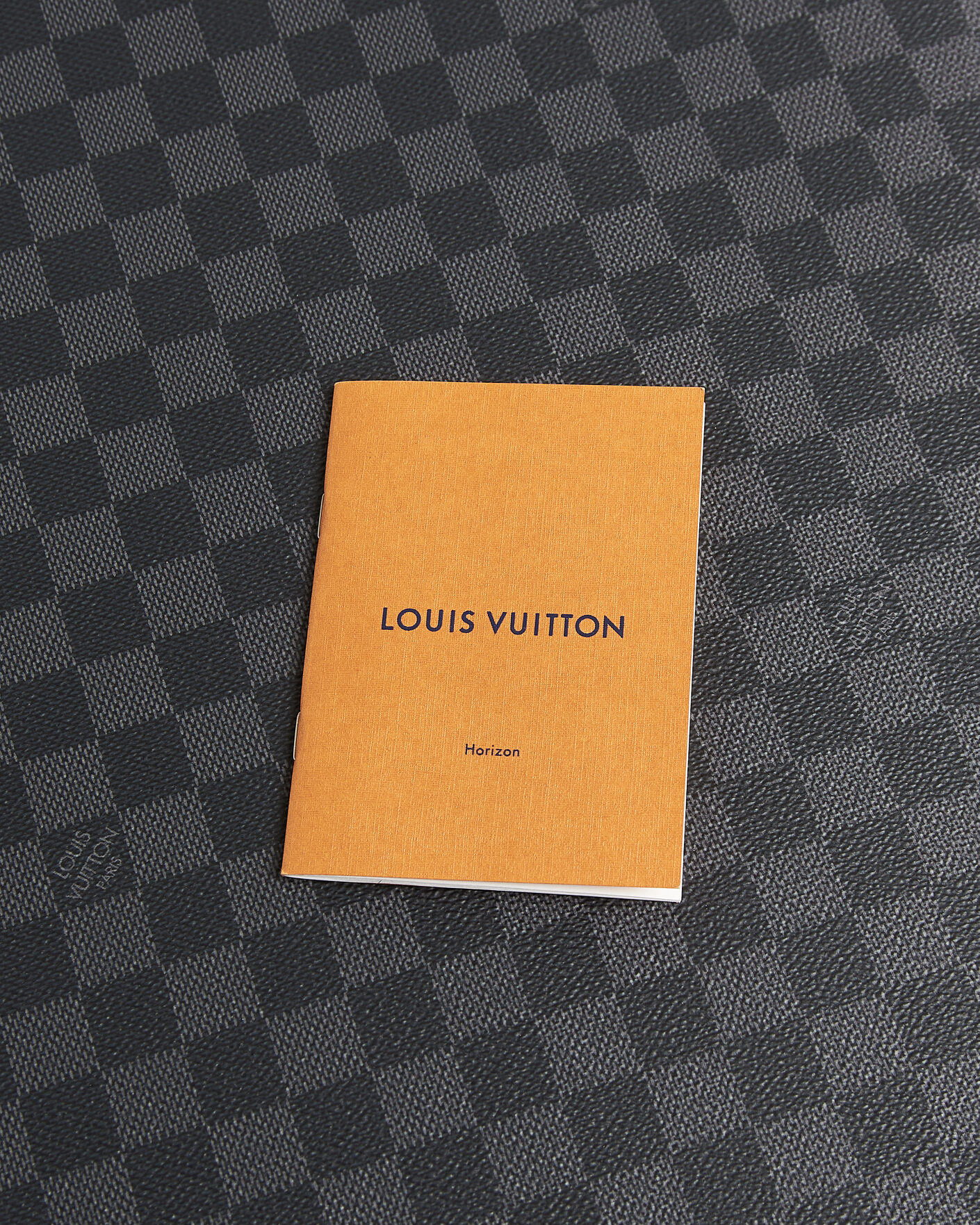 Mies | Pre-Owned & Vintage Bags | Louis Vuitton Pre-Owned | Horizon 55 Damier Graphite