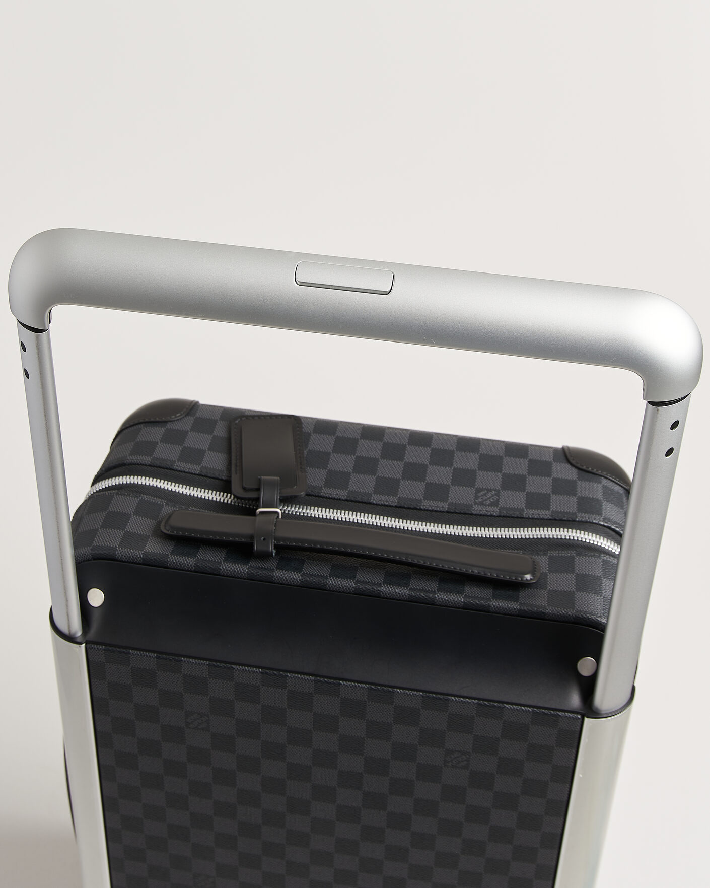 Mies | Pre-Owned & Vintage Bags | Louis Vuitton Pre-Owned | Horizon 55 Damier Graphite