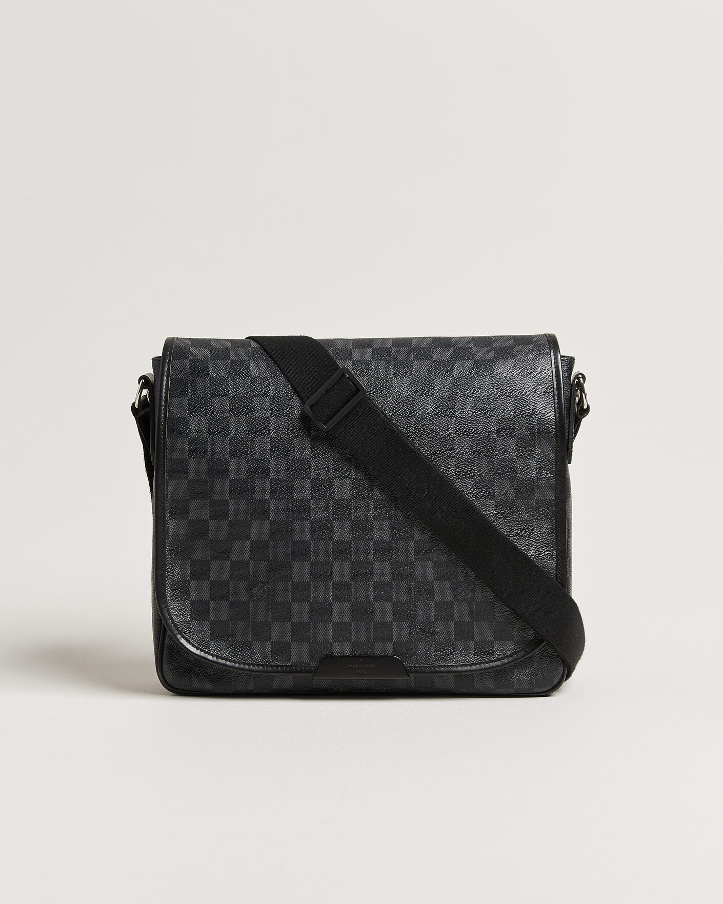 Mies | Pre-Owned & Vintage Bags | Louis Vuitton Pre-Owned | Daniel MM Shoulder Bag Damier Graphite