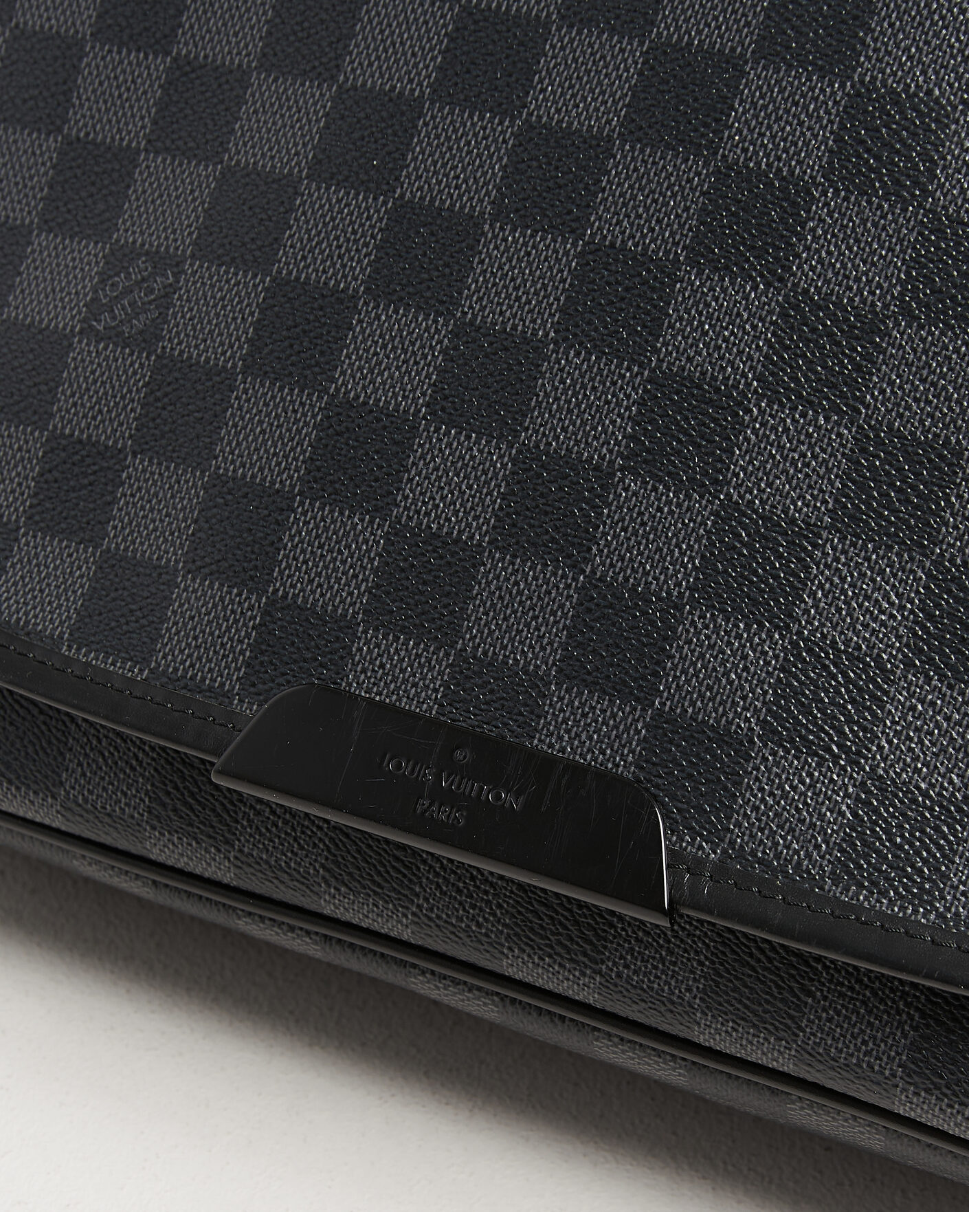 Mies | Pre-Owned & Vintage Bags | Louis Vuitton Pre-Owned | Daniel MM Shoulder Bag Damier Graphite
