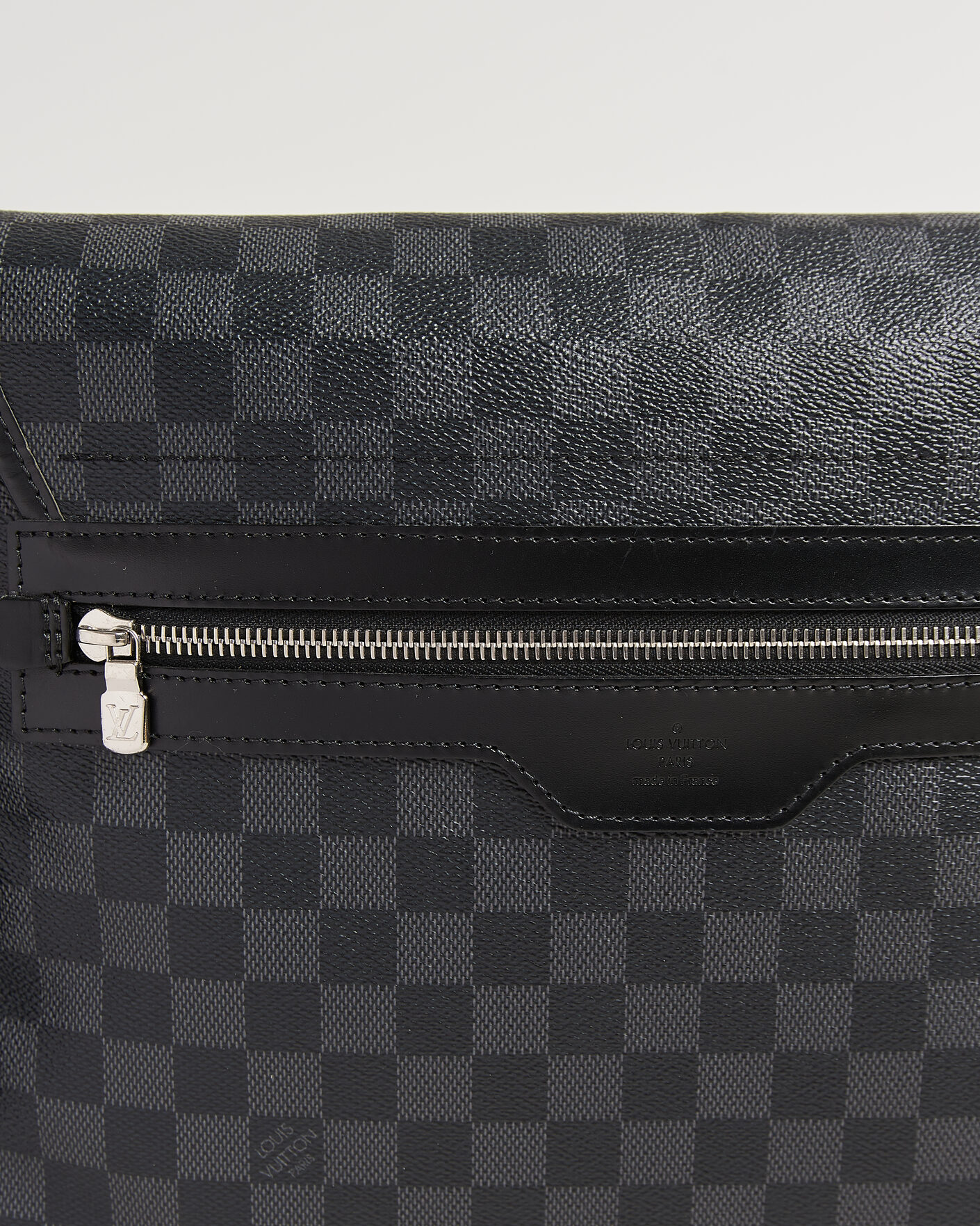 Mies | Pre-Owned & Vintage Bags | Louis Vuitton Pre-Owned | Daniel MM Shoulder Bag Damier Graphite