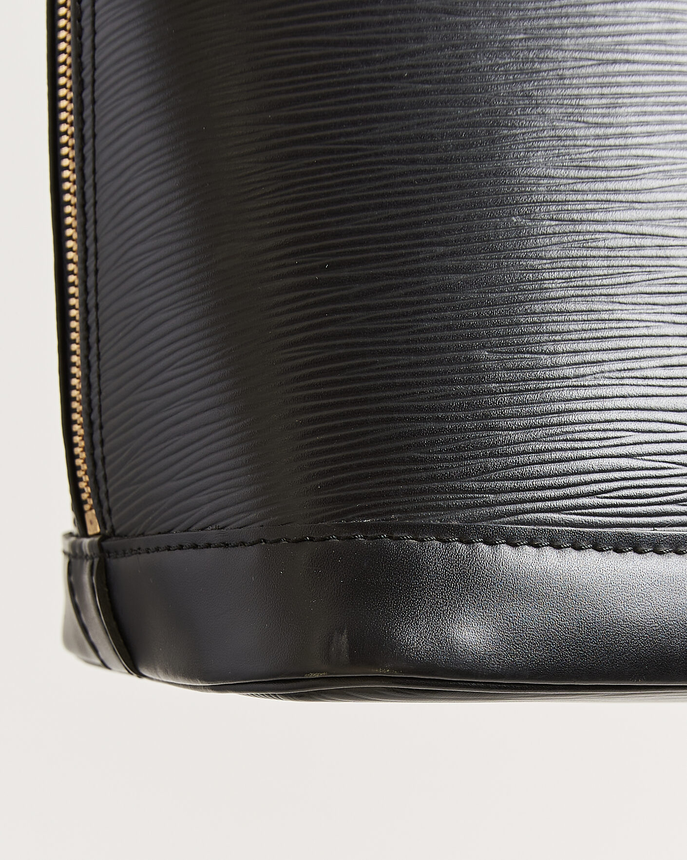 Mies | Pre-Owned & Vintage Bags | Louis Vuitton Pre-Owned | Alma PM Bag Epi Leather Black