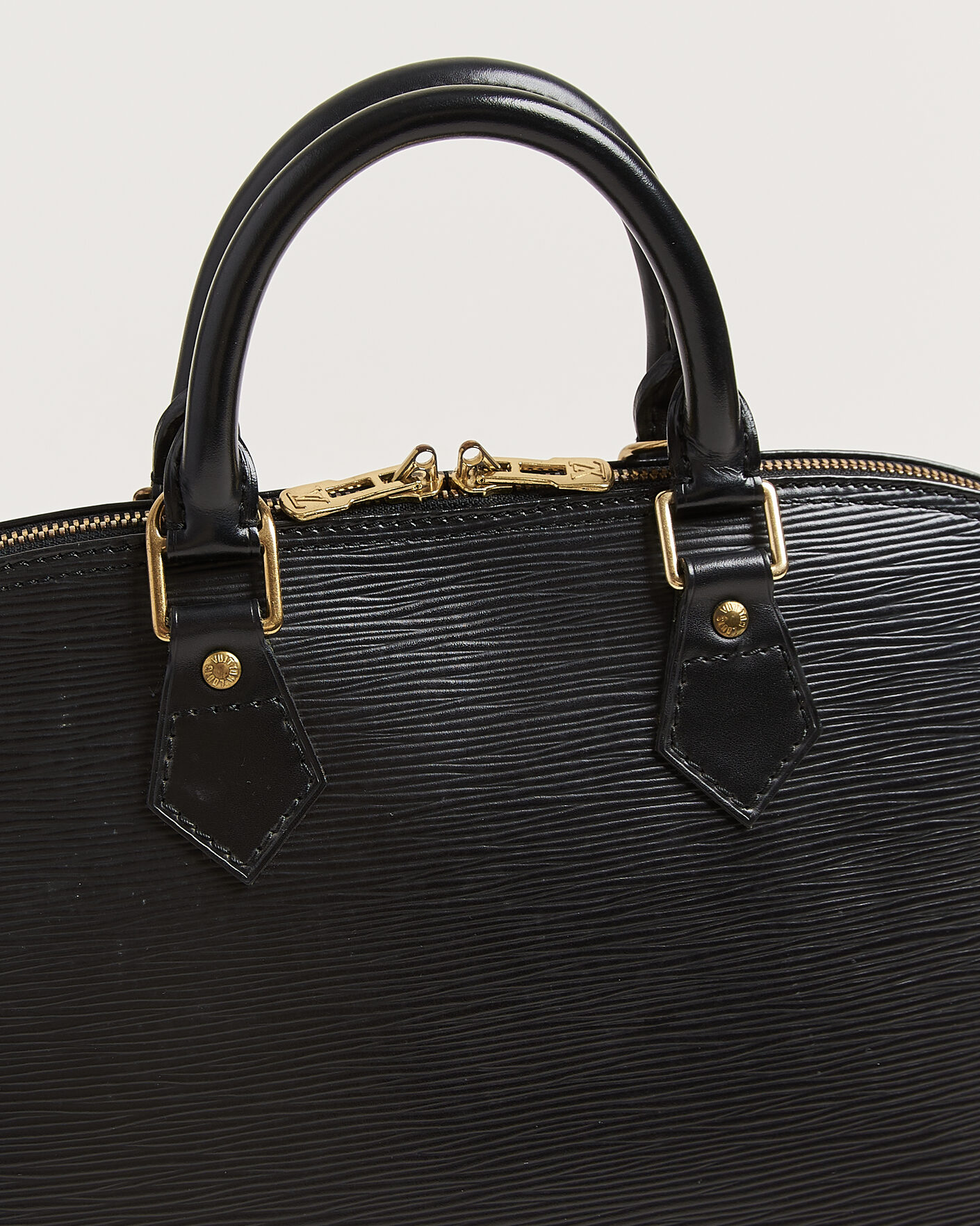 Mies | Pre-Owned & Vintage Bags | Louis Vuitton Pre-Owned | Alma PM Bag Epi Leather Black