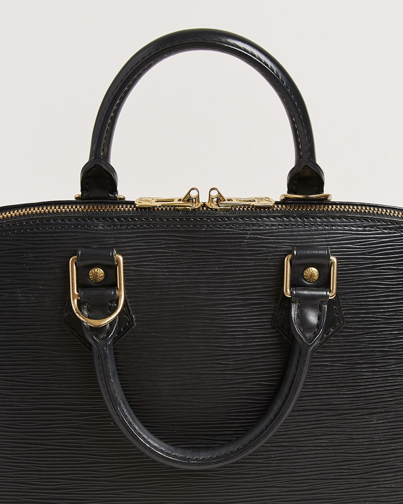 Mies | Pre-Owned & Vintage Bags | Louis Vuitton Pre-Owned | Alma PM Bag Epi Leather Black