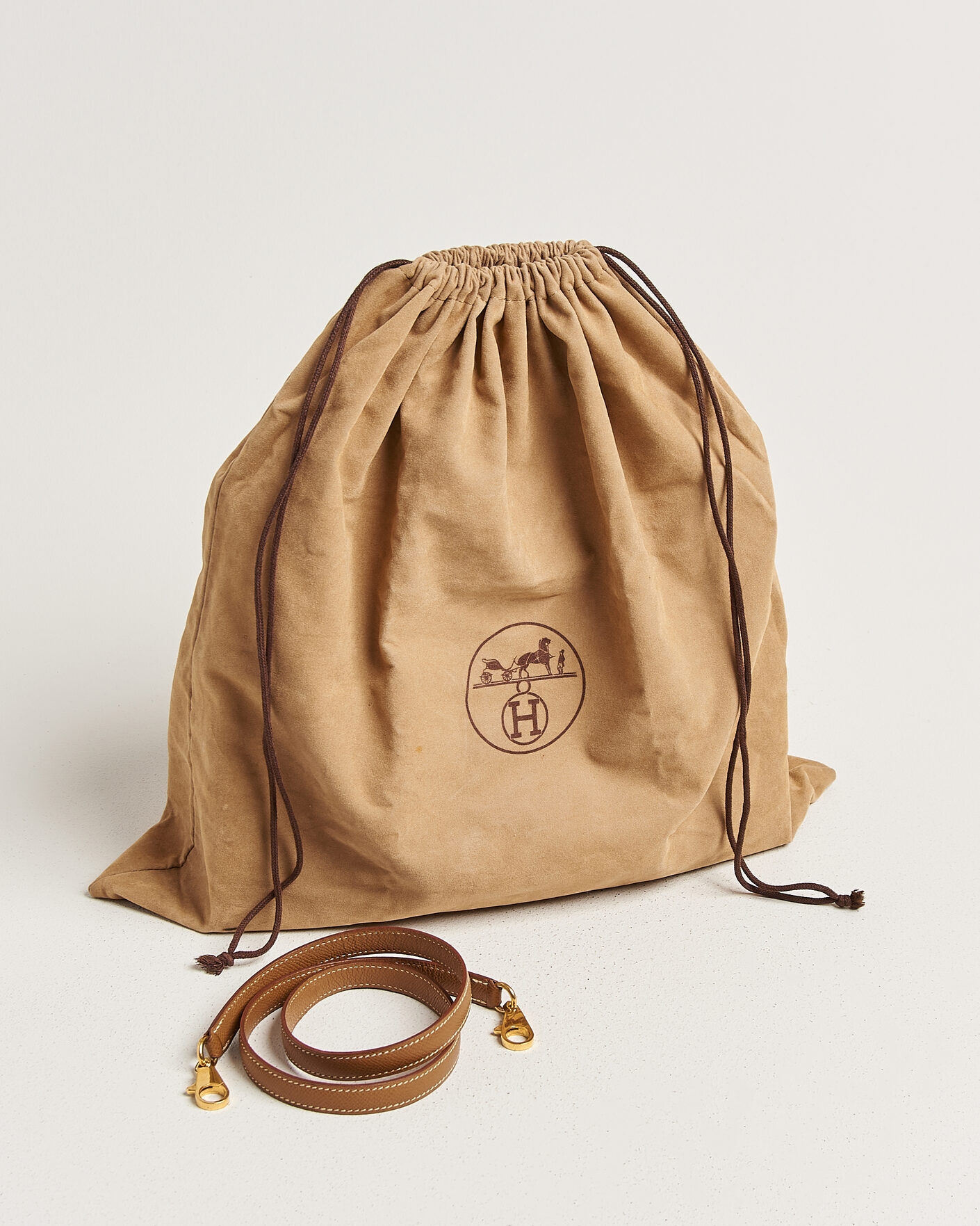Mies | Pre-Owned & Vintage Bags | Hermès Pre-Owned | Kelly 32 Courchevel Leather Gold