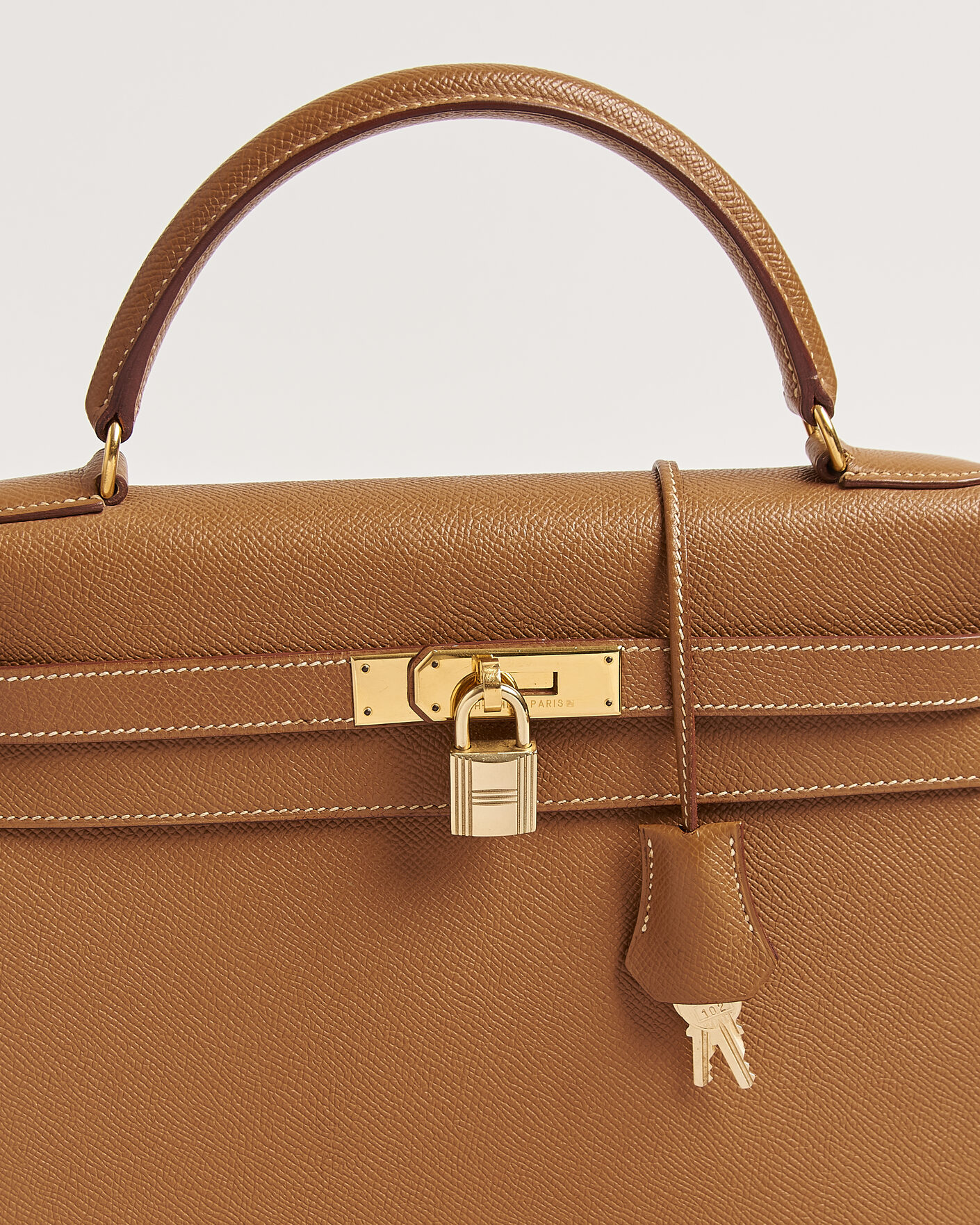 Mies | Pre-Owned & Vintage Bags | Hermès Pre-Owned | Kelly 32 Courchevel Leather Gold