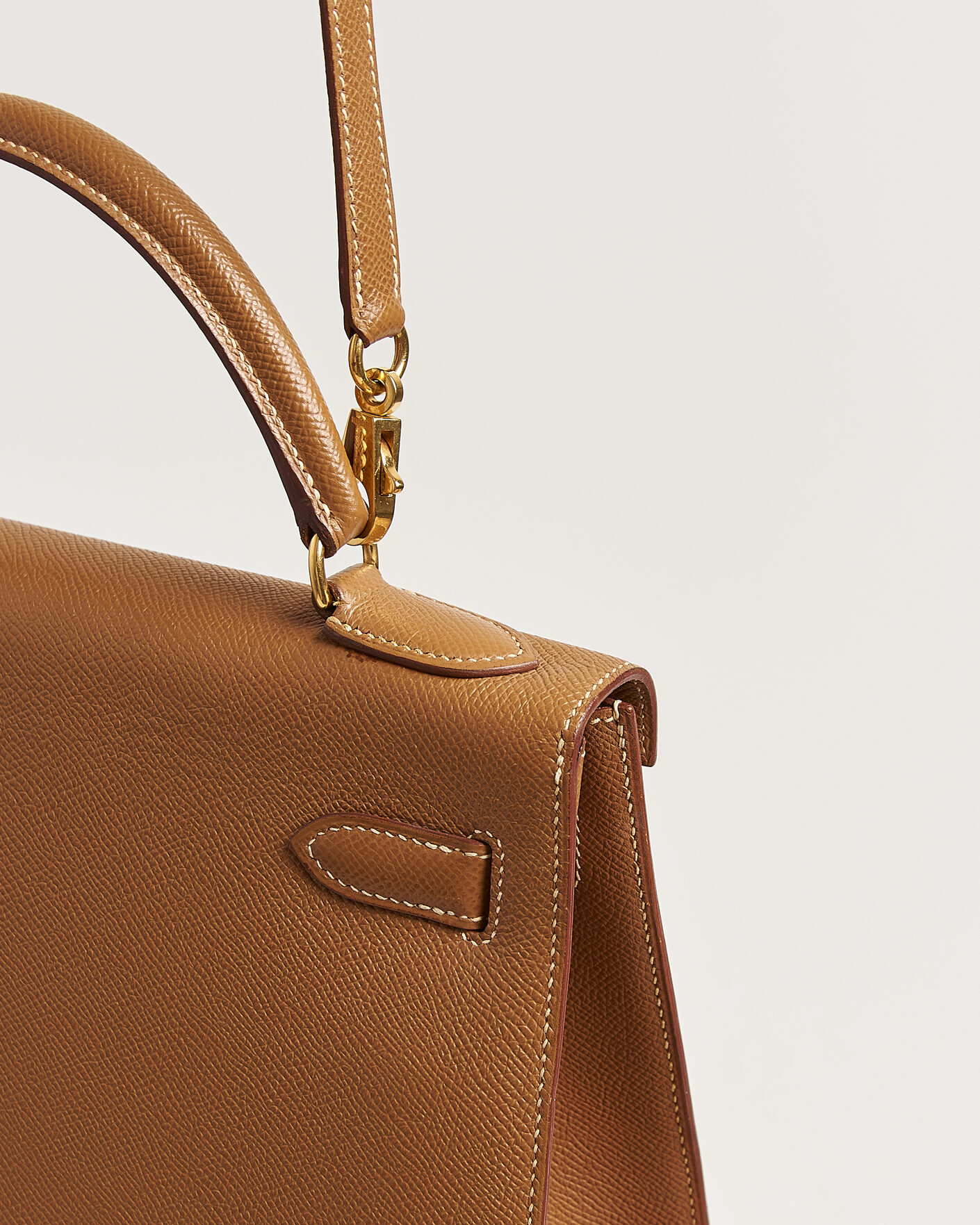 Mies | Pre-Owned & Vintage Bags | Hermès Pre-Owned | Kelly 32 Courchevel Leather Gold