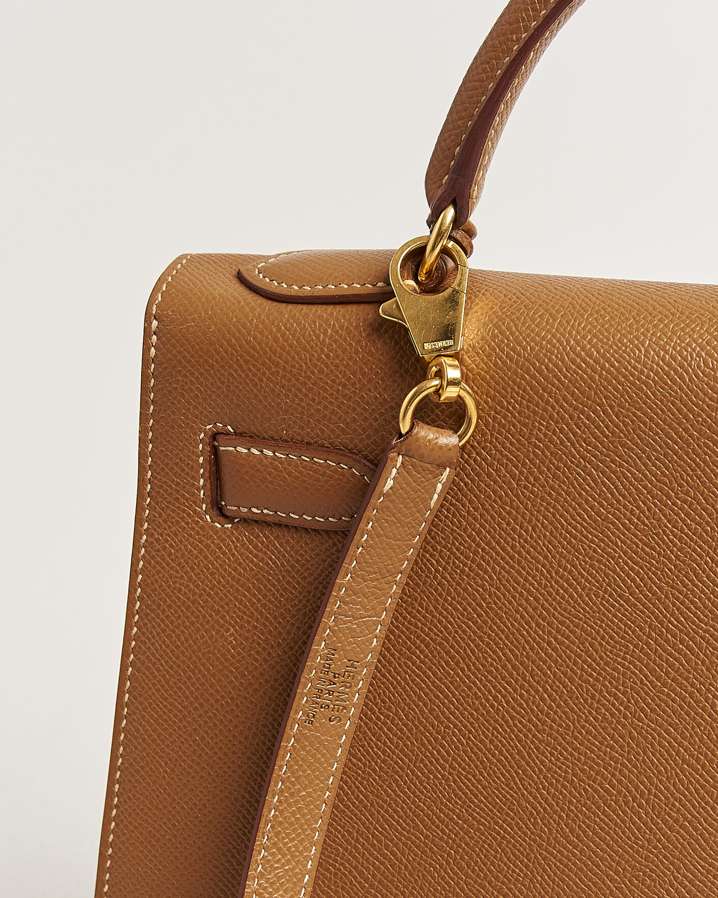 Mies | Pre-Owned & Vintage Bags | Hermès Pre-Owned | Kelly 32 Courchevel Leather Gold