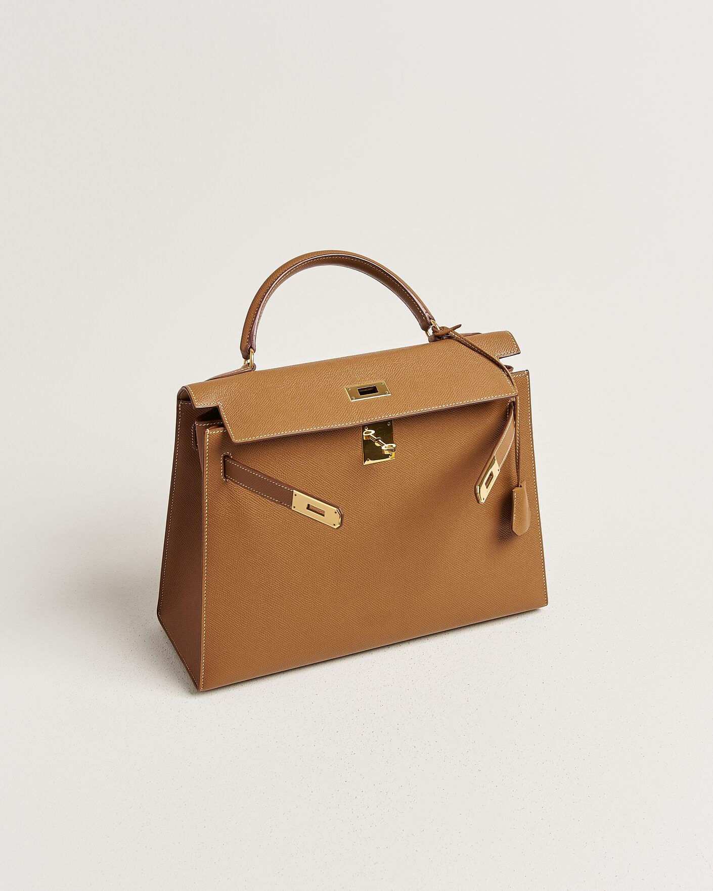 Mies | Pre-Owned & Vintage Bags | Hermès Pre-Owned | Kelly 32 Courchevel Leather Gold