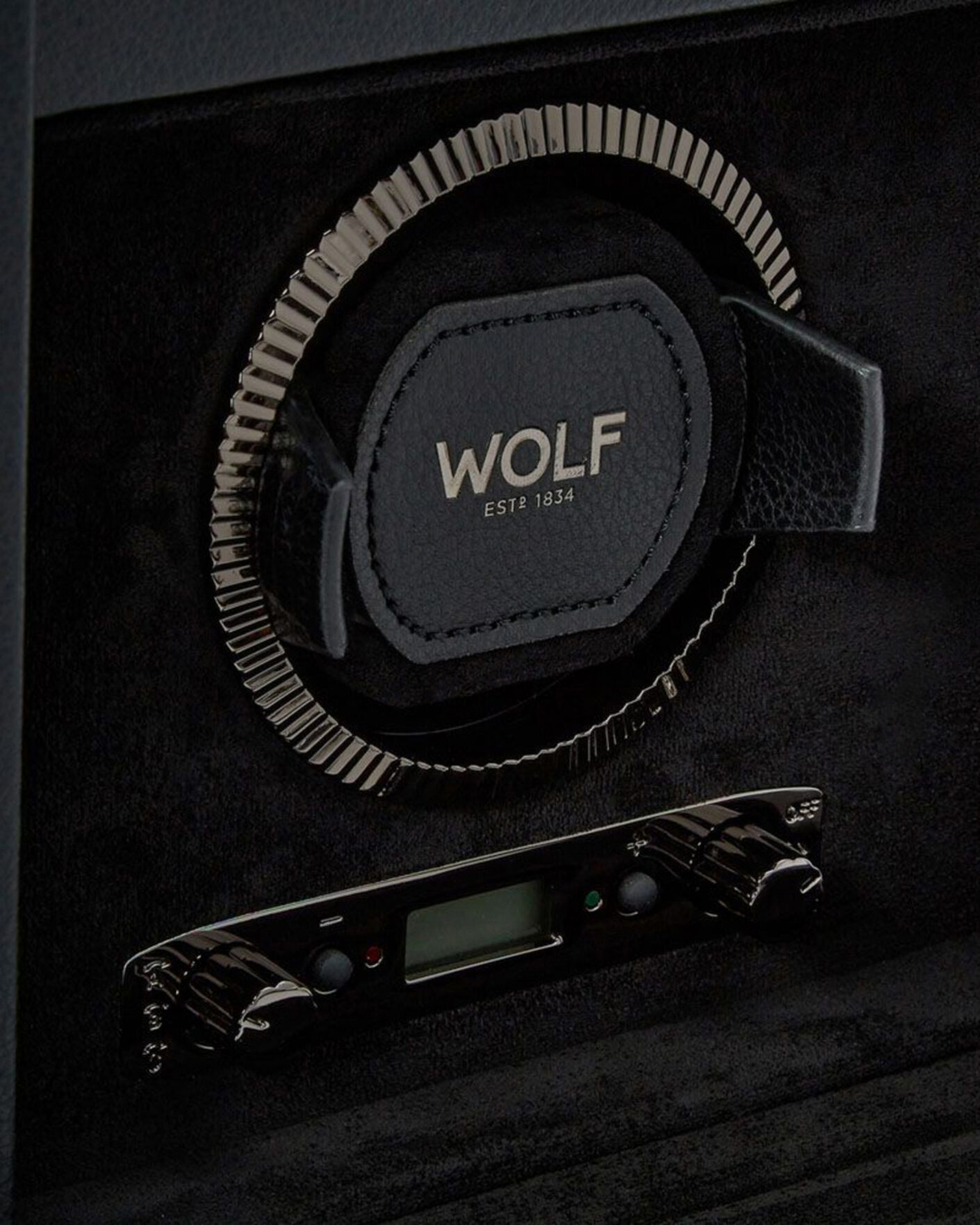 Mies | WOLF British Racing Single Watch Winder With Storage Black | WOLF | British Racing Single Watch Winder With Storage Black