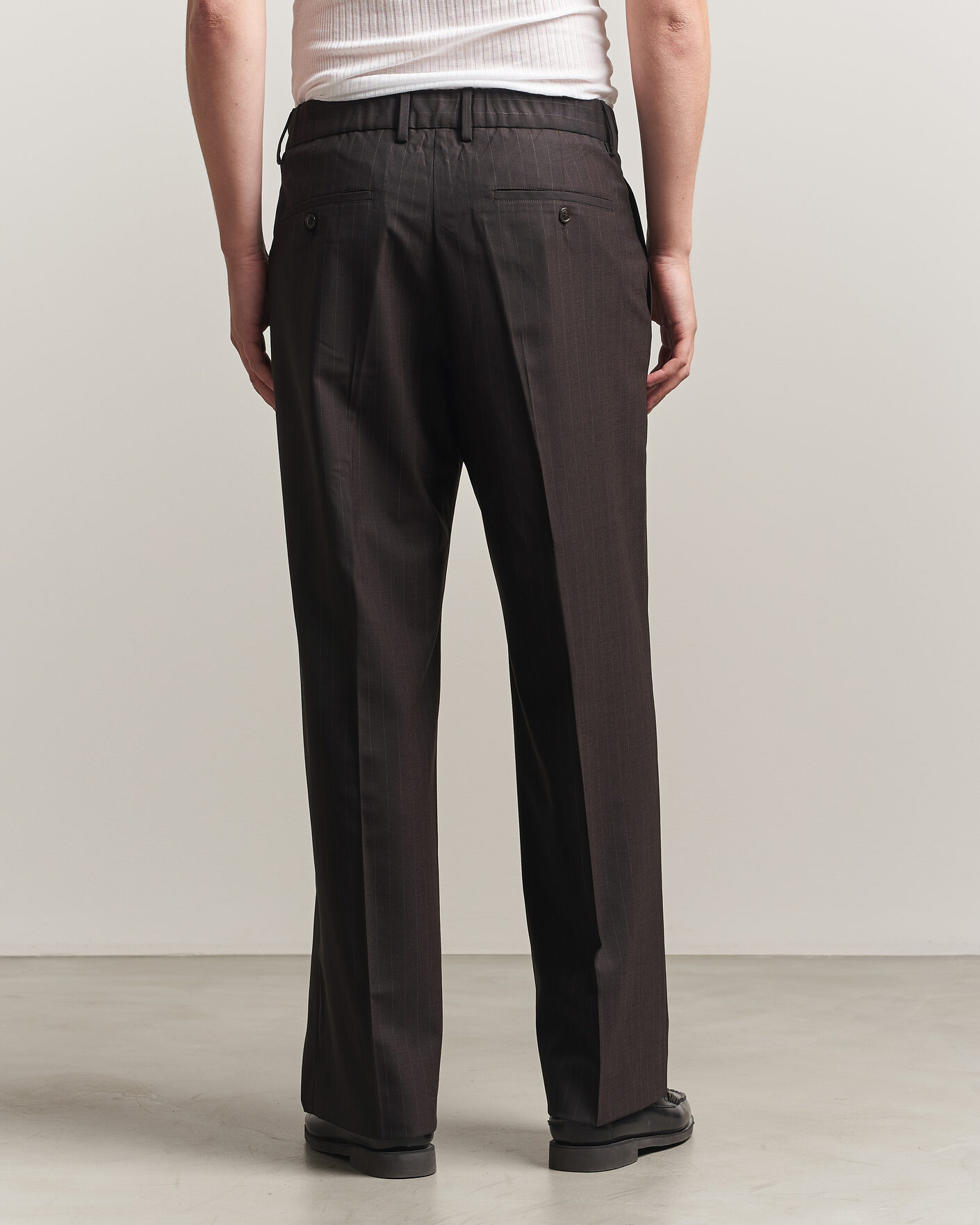 Mies | Housut | NN07 | Kay Pinstriped Pleated Trousers Dark Brown