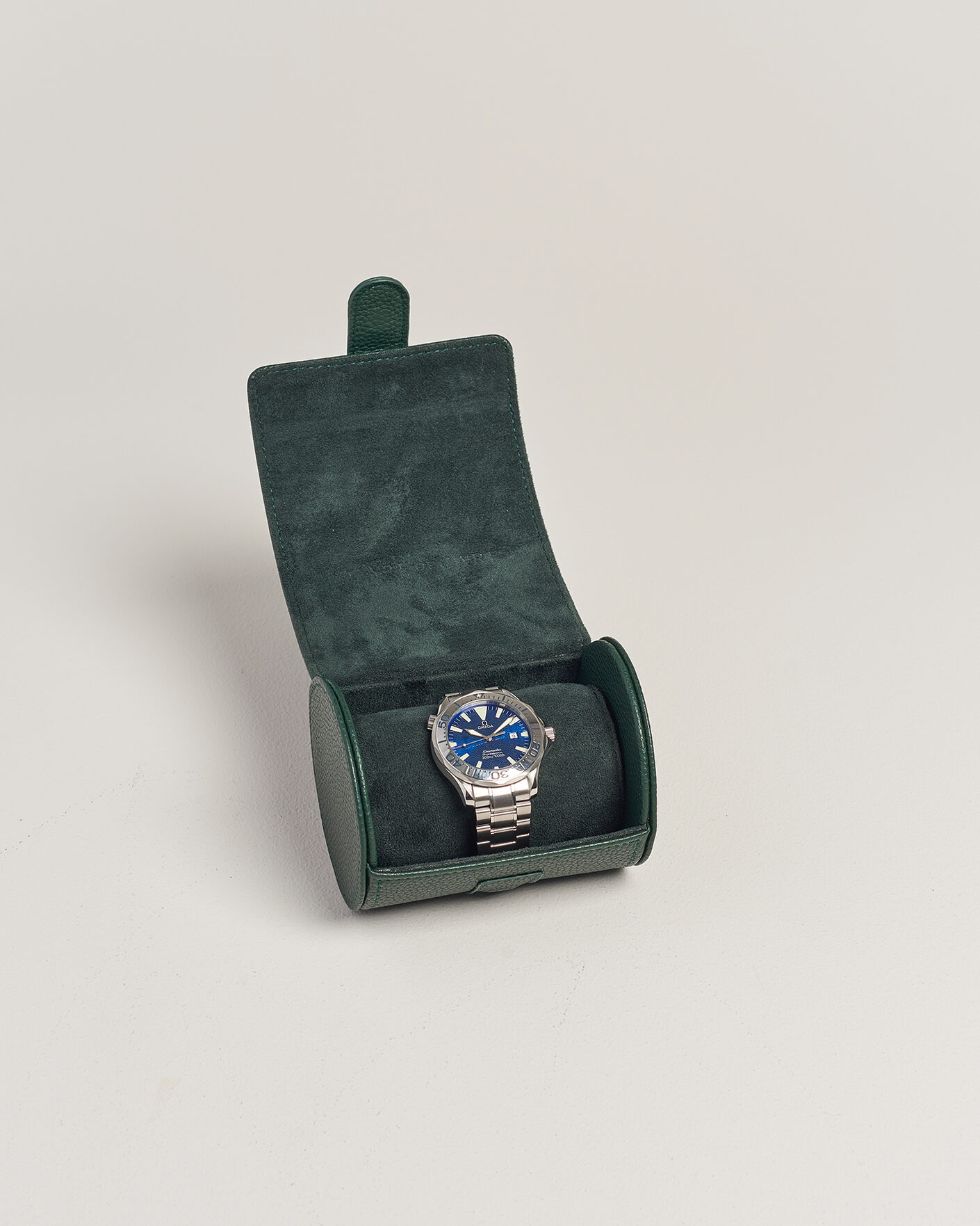 Mies | Pre-Owned & Vintage Watches | Omega Pre-Owned | Seamaster 300M Electric Blue