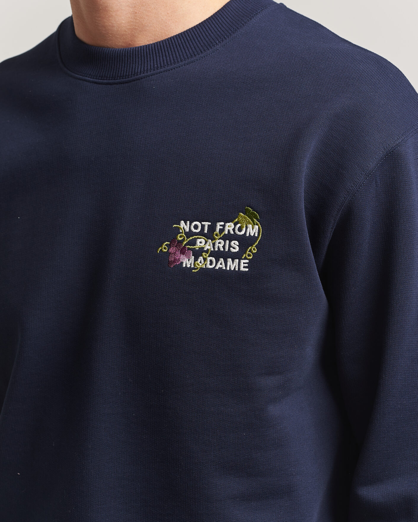 Mies | Puserot | Drôle de Monsieur | Vine Embroidered Slogan Sweatshirt Navy