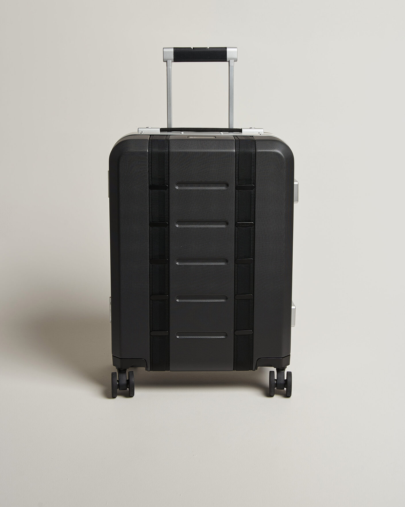 Mies | Laukut | DB | Ramverk Pro Carry On Silver/Black