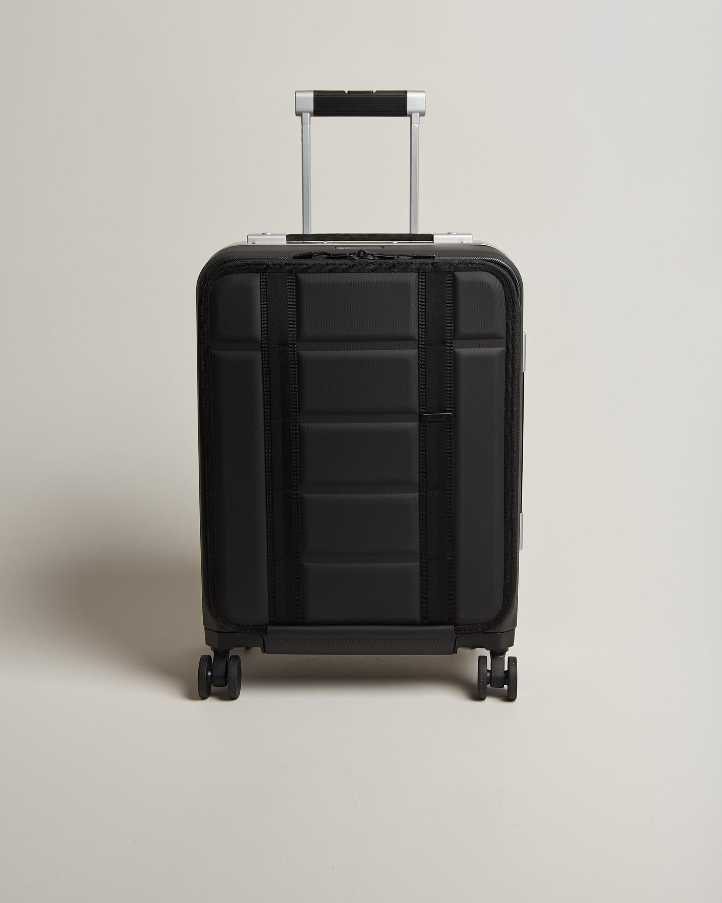 Mies | Laukut | DB | Ramverk Pro Front-Access Carry On Silver/Black