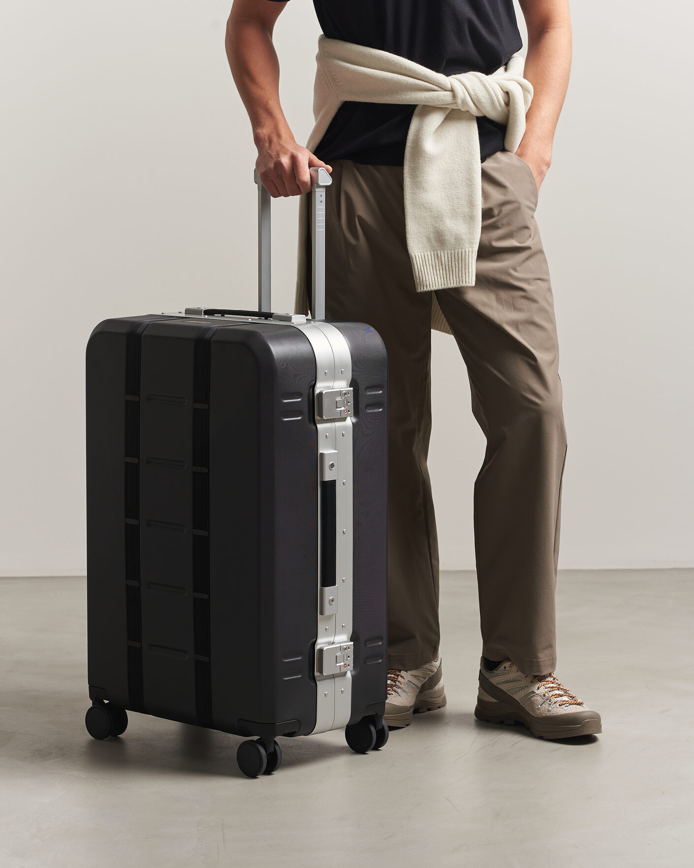 Mies | Laukut | DB | Ramverk Pro Check-In Luggage Large Silver/Black