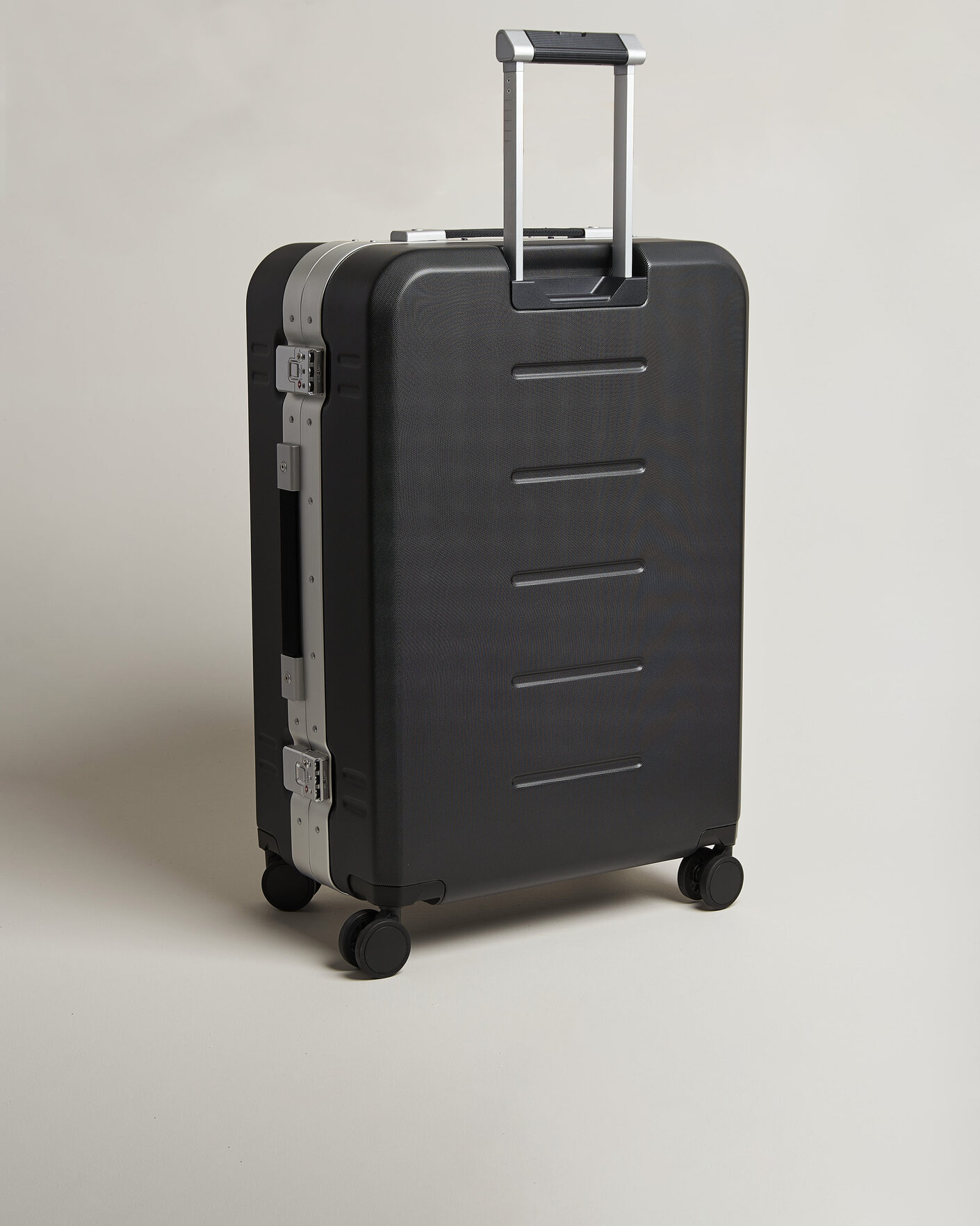 Mies | Laukut | DB | Ramverk Pro Check-In Luggage Large Silver/Black