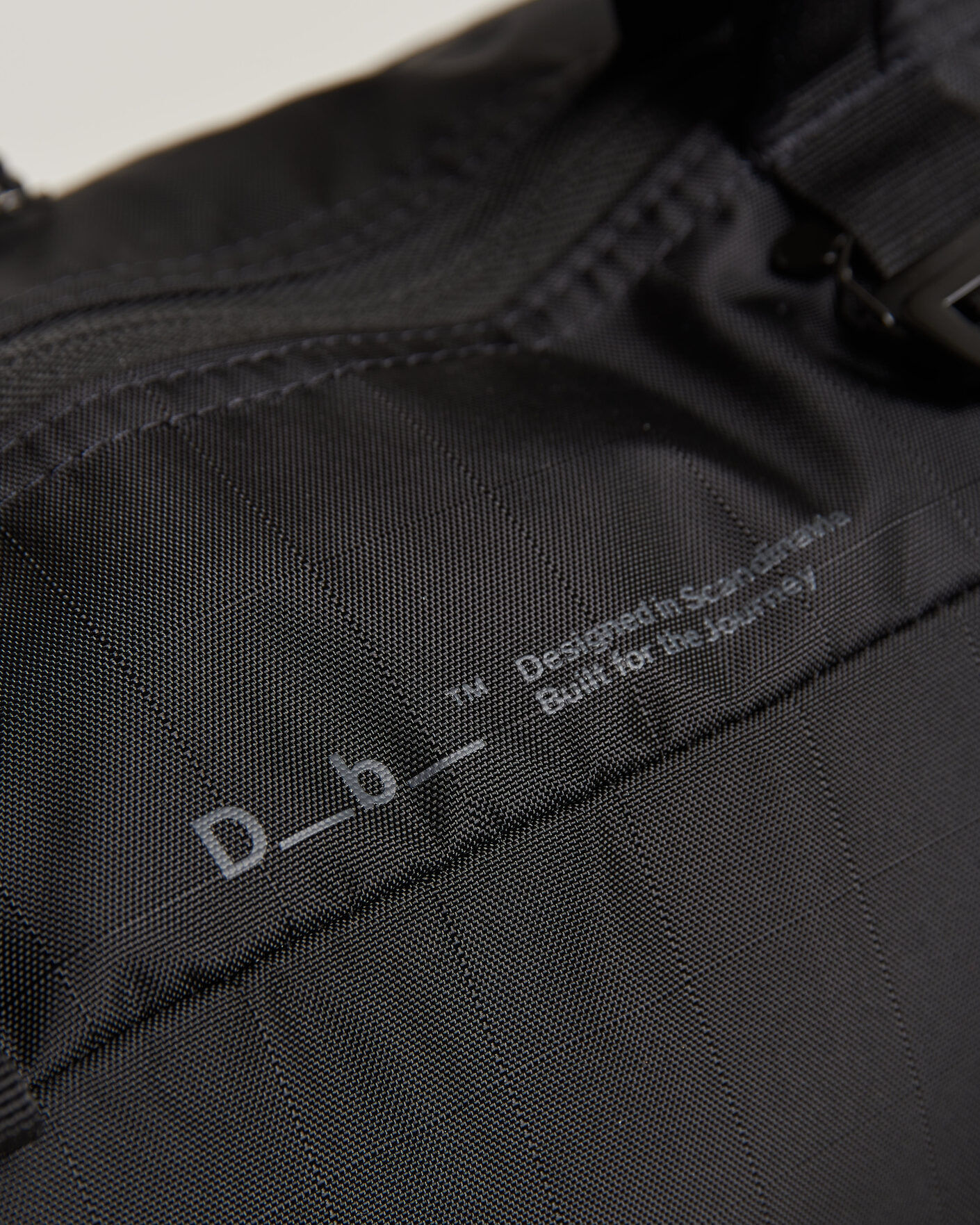 Mies | DB Utility Tote 32L Black Out | DB | Utility Tote 32L Black Out