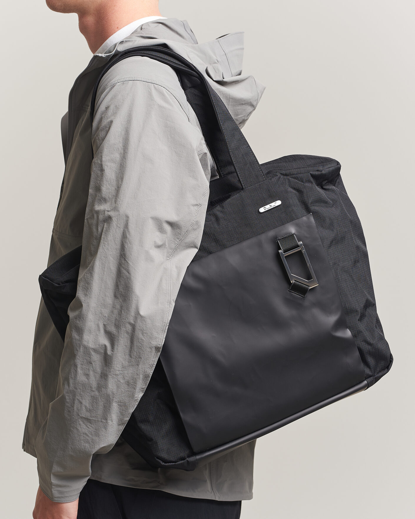 Mies | Laukut | DB | Entour Tote 22L Black Out