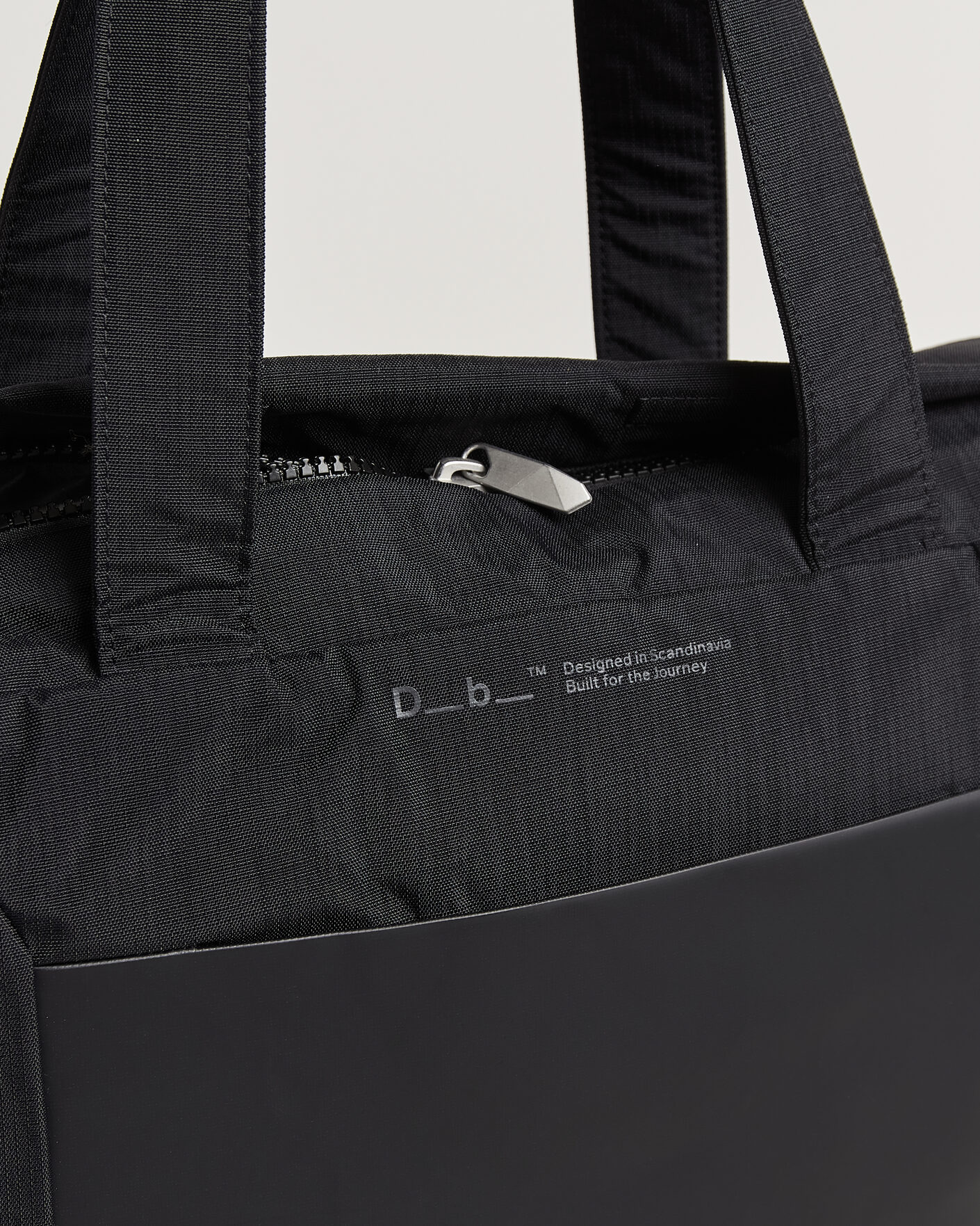 Mies | Laukut | DB | Entour Tote 22L Black Out