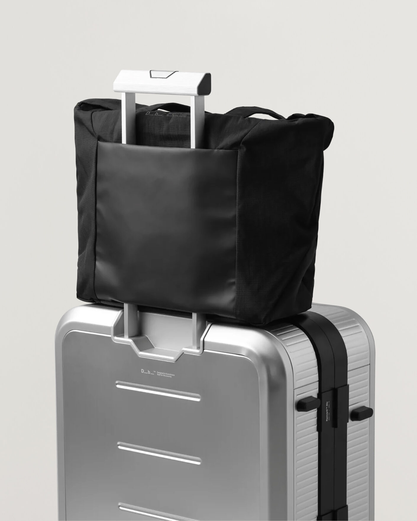 Mies | Laukut | DB | Entour Tote 22L Black Out