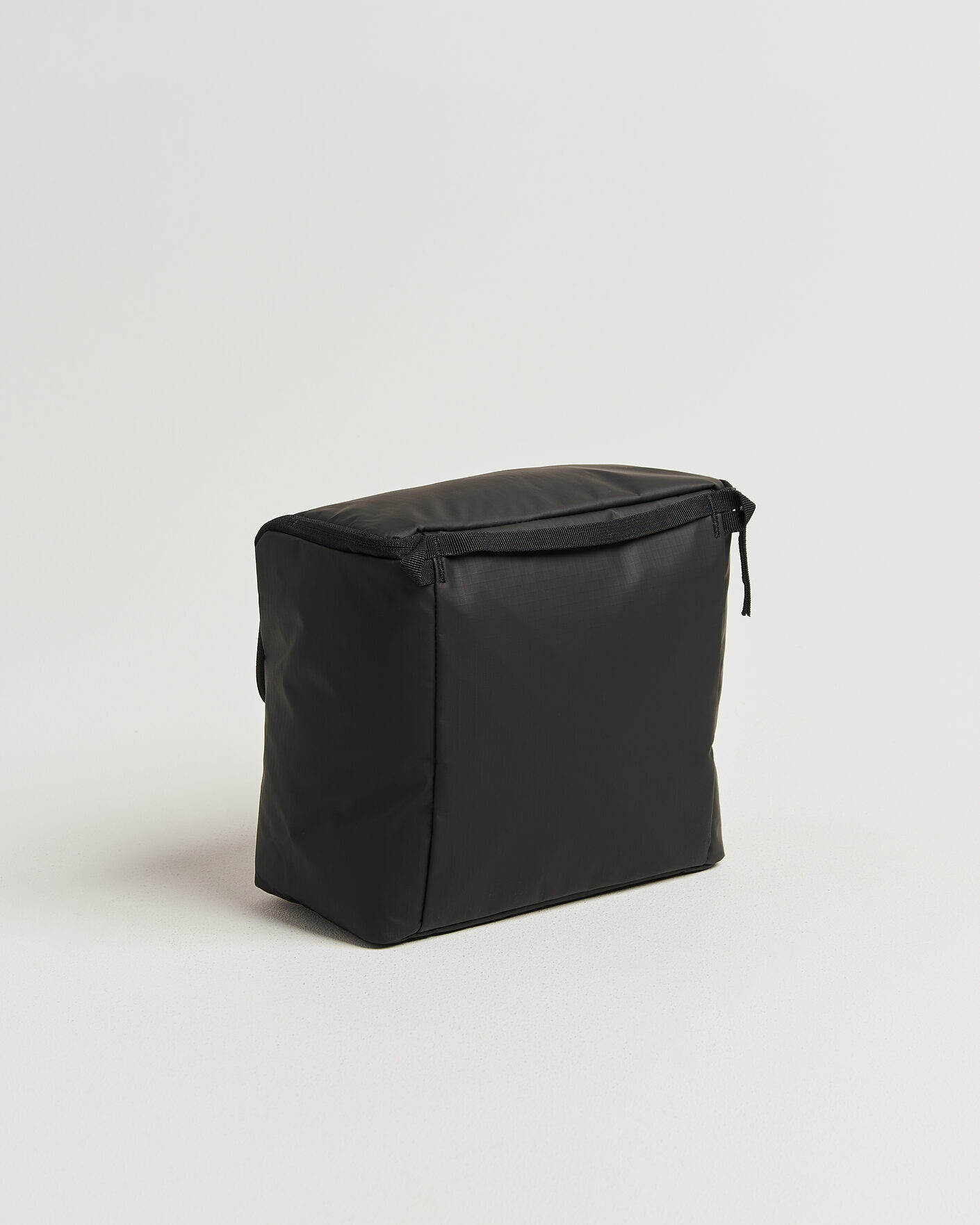 Mies | DB Essential Wash Bag M Black Out | DB | Essential Wash Bag M Black Out