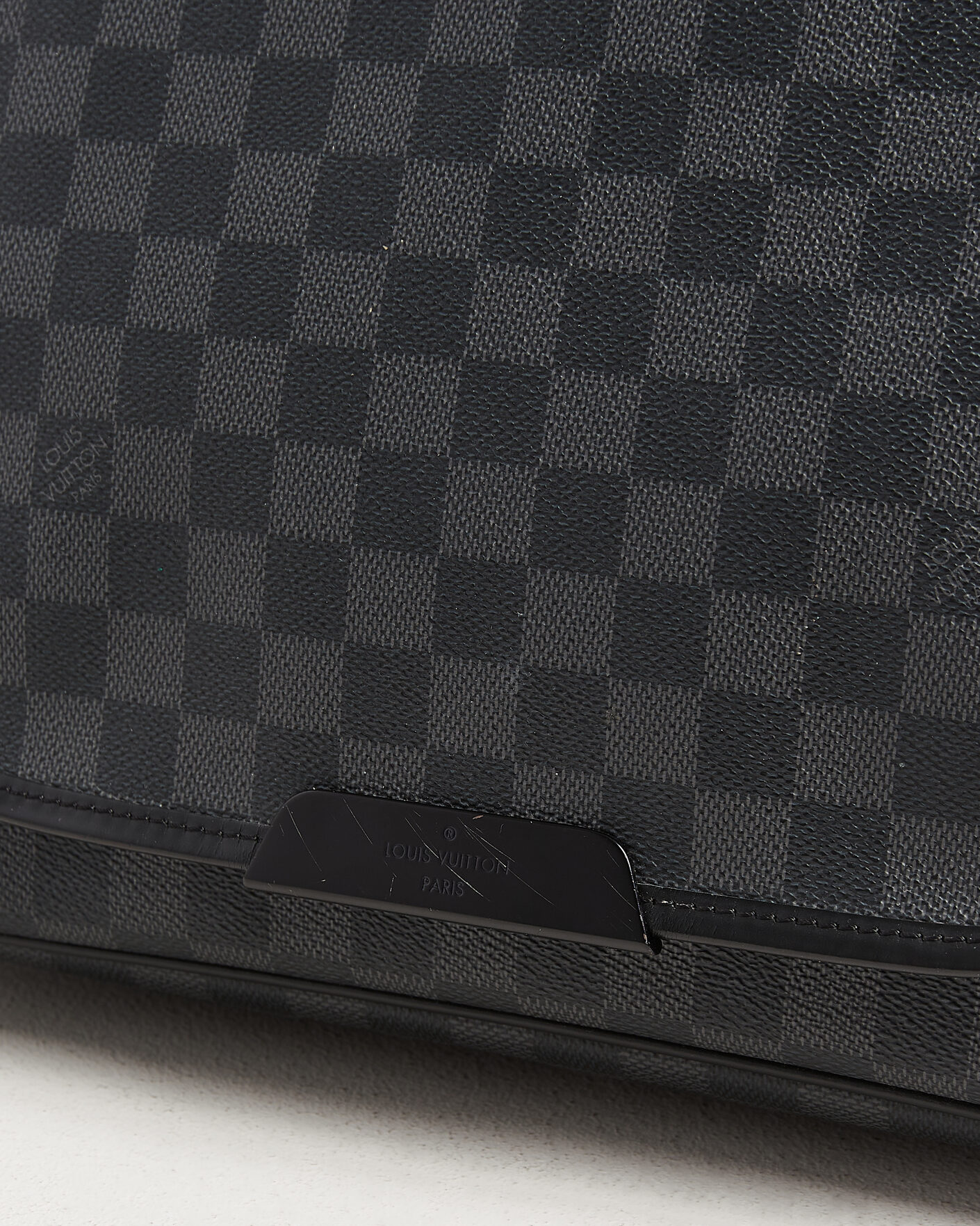 Mies | Pre-Owned & Vintage Bags | Louis Vuitton Pre-Owned | Daniel MM Shoulder Bag Damier Graphite