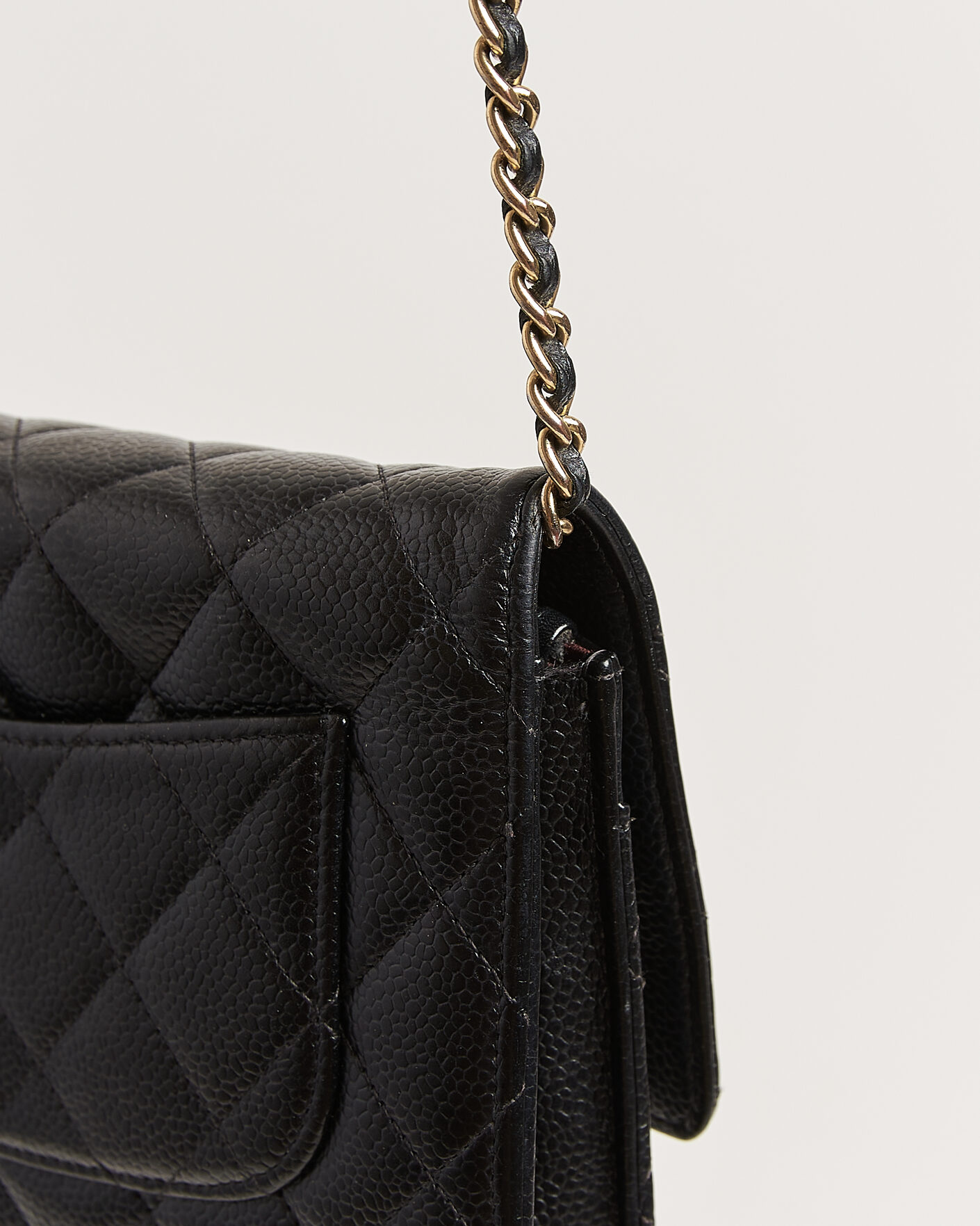Mies | Pre-Owned & Vintage Bags | Chanel Pre-Owned | Wallet On Chain Caviar Leather Black