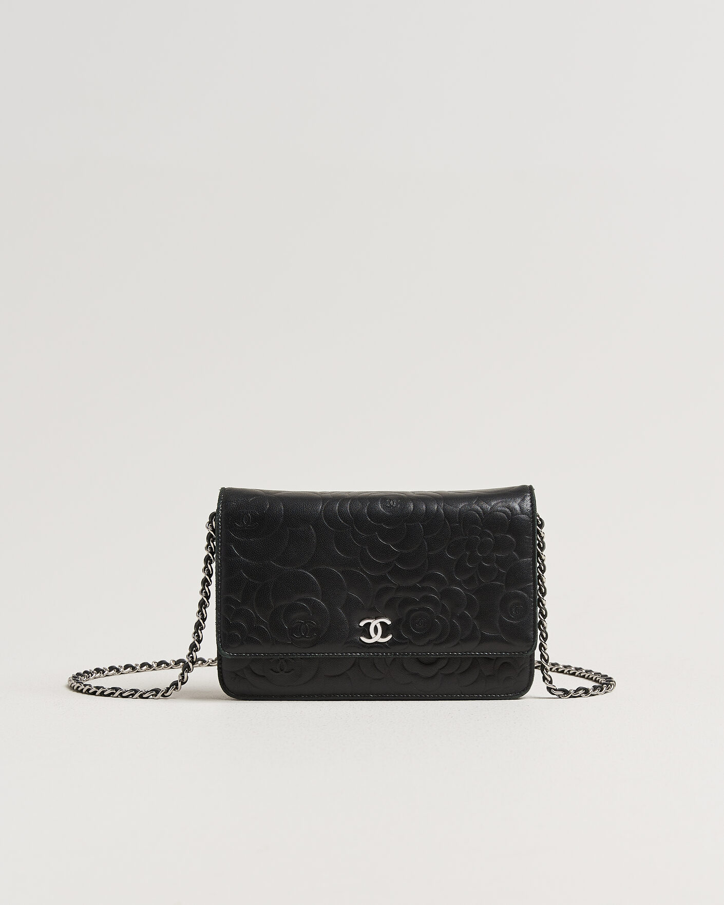 Mies | Pre-Owned & Vintage Bags | Chanel Pre-Owned | Wallet On Chain Camelia Lambskin Black