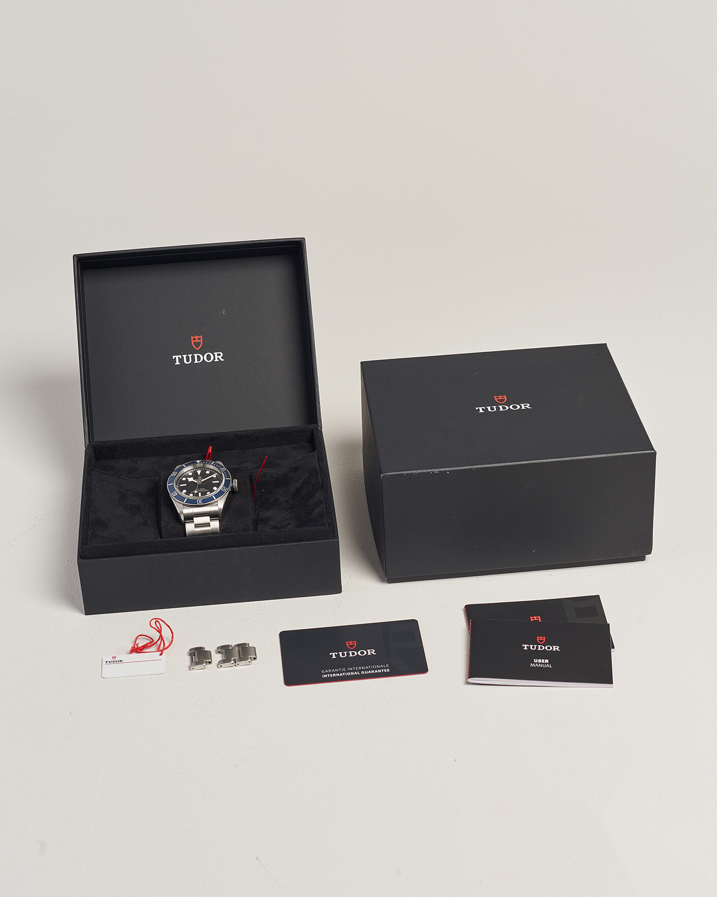 Mies | Pre-Owned & Vintage Watches | Tudor Pre-Owned | Black Bay