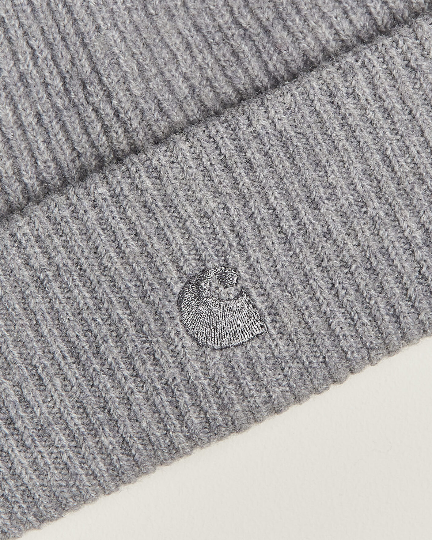 Mies | Pipot | Carhartt WIP | Curtis Tonal Logo Beanie Shady Grey