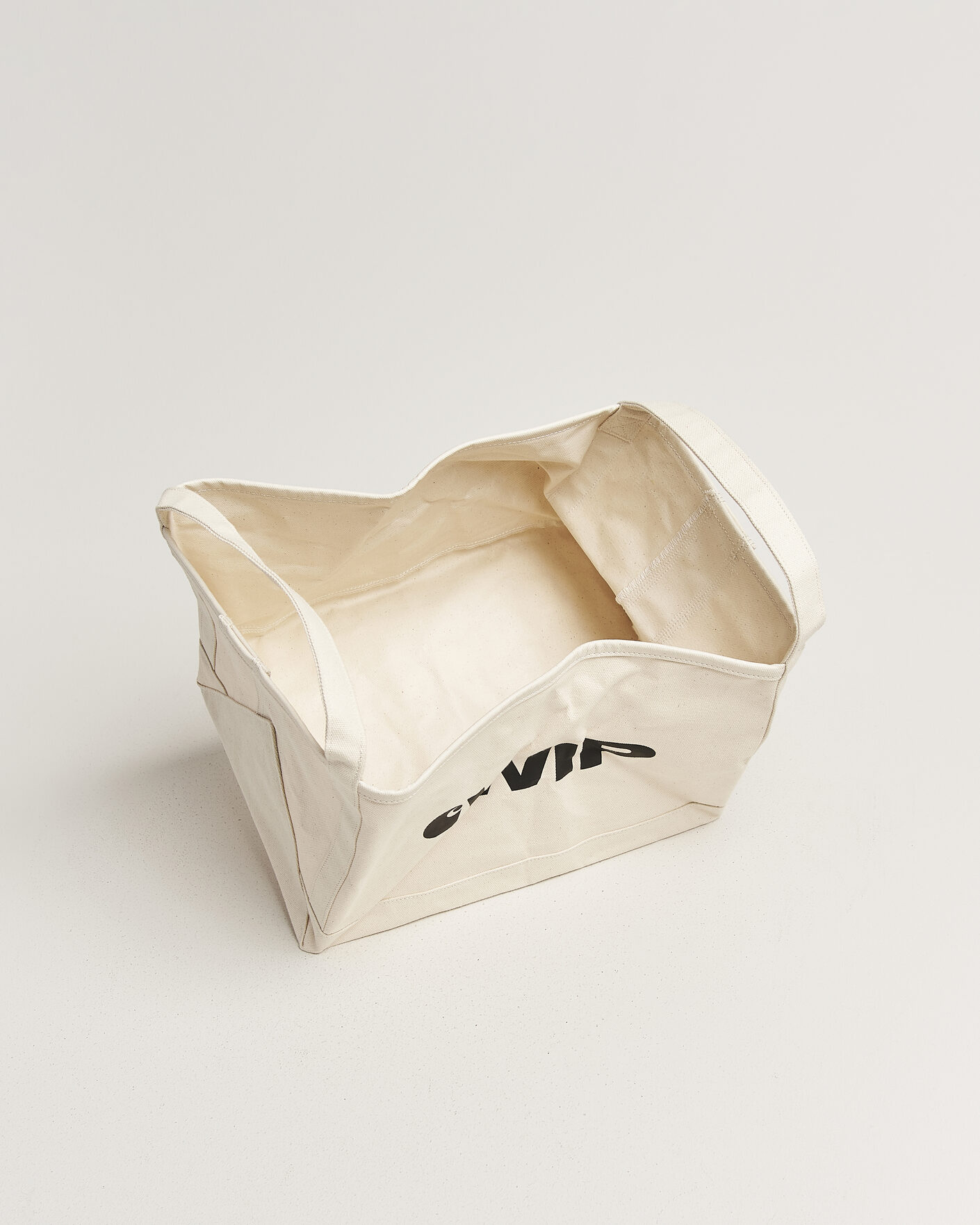Mies | Kotiin | Carhartt WIP | Whip Magazine Canvas Basket Natural