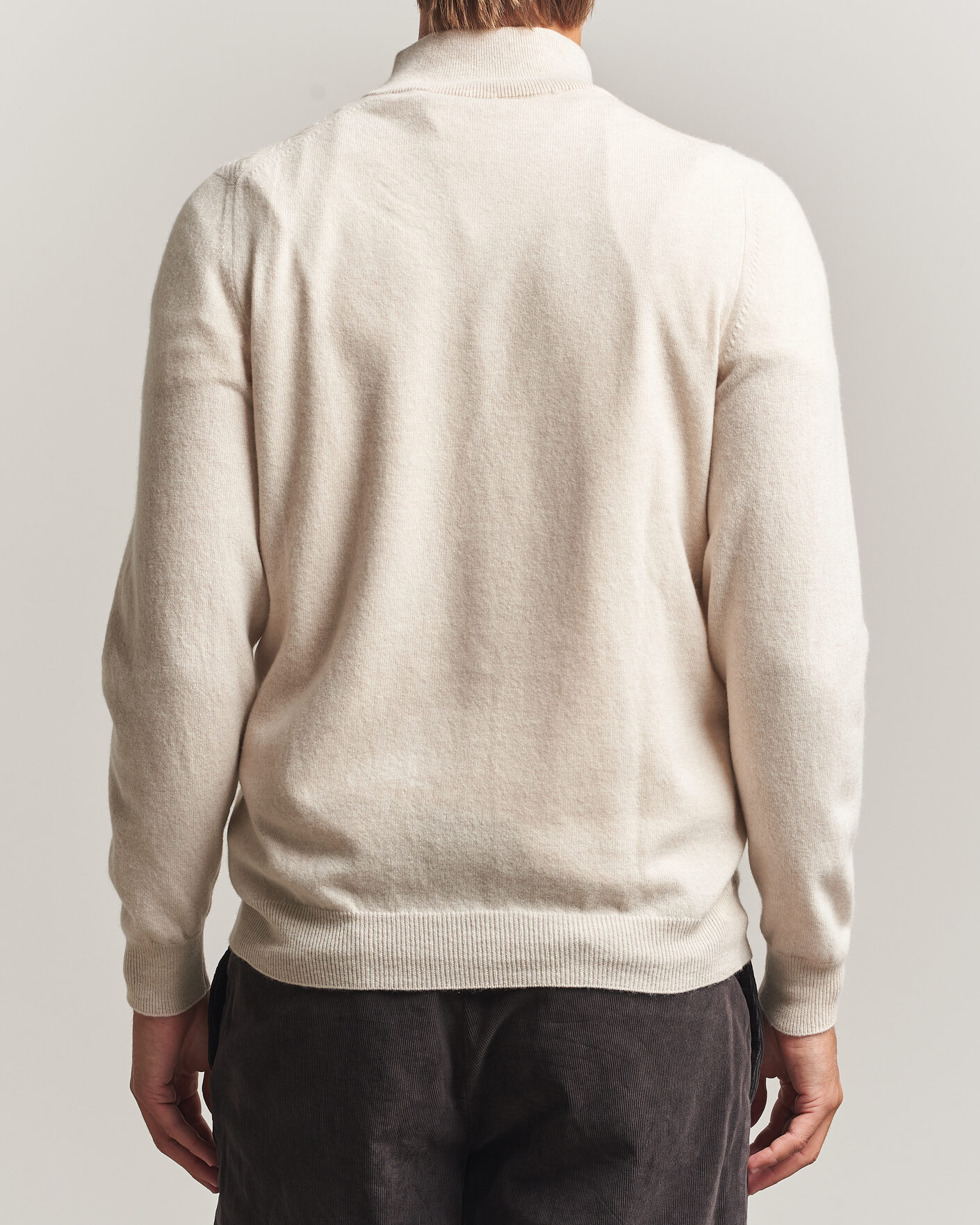 Mies | Puserot | Fedeli | Wool/Cashmere Chevron Half Zip Light Beige
