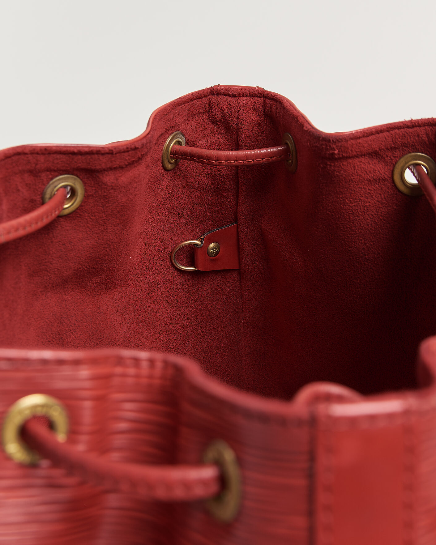Mies | Pre-Owned & Vintage Bags | Louis Vuitton Pre-Owned | Petit Noé Epi Leather Red